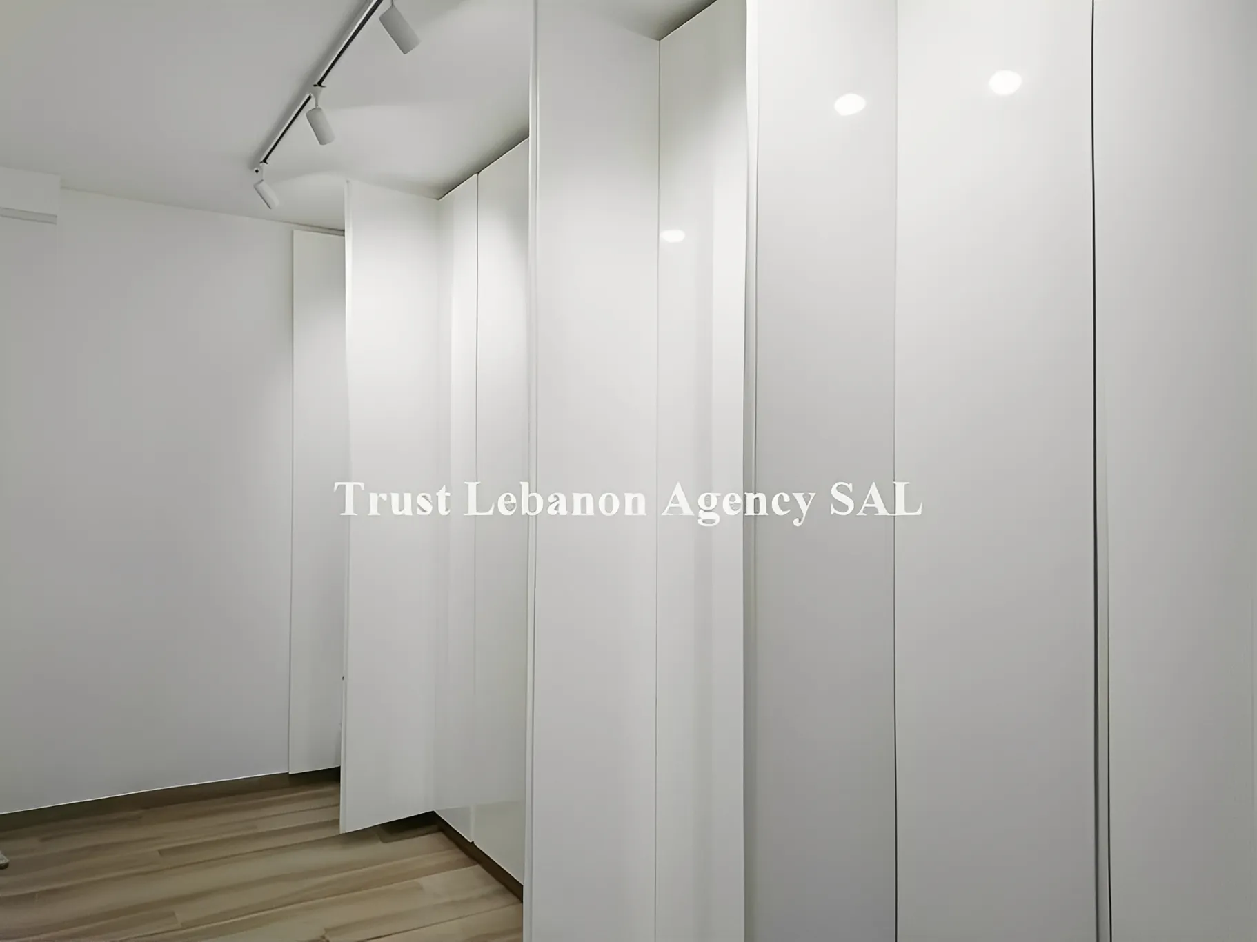 Apartment for Sale in Metn Kanabet Broumana Lebanon - 4 bed, 5 bath