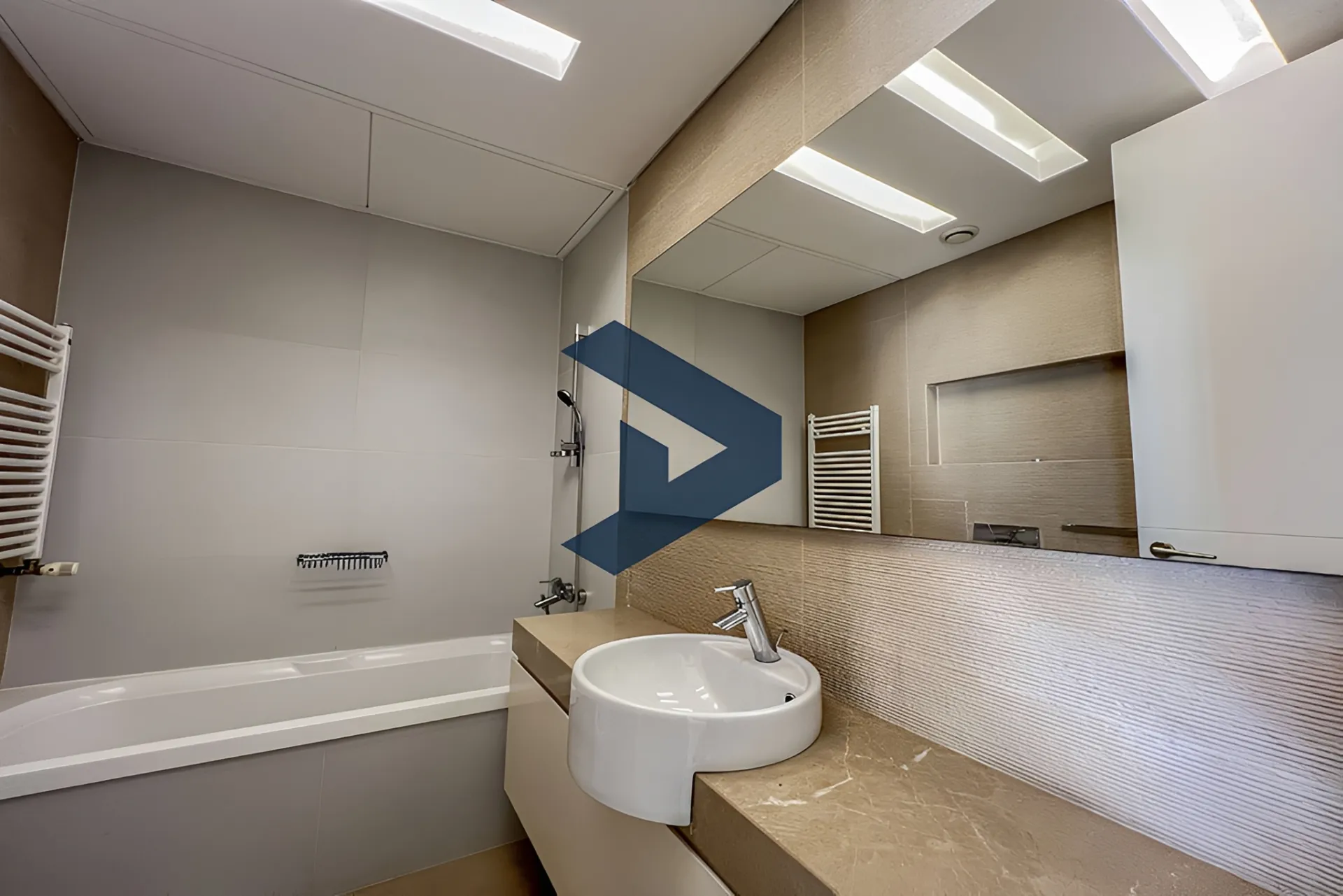 Apartment for rent in Achrafieh, Beirut, Lebanon