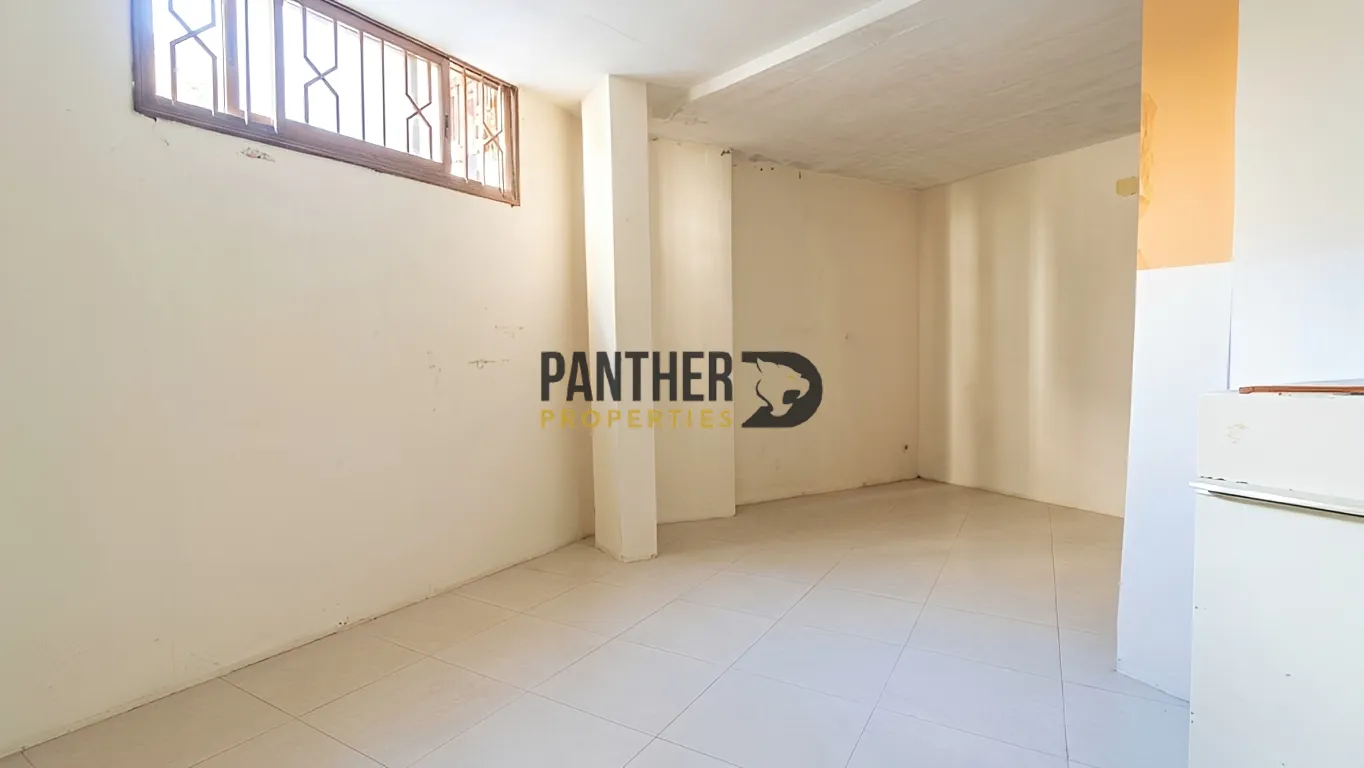 Shop for sale in Baouchriyeh