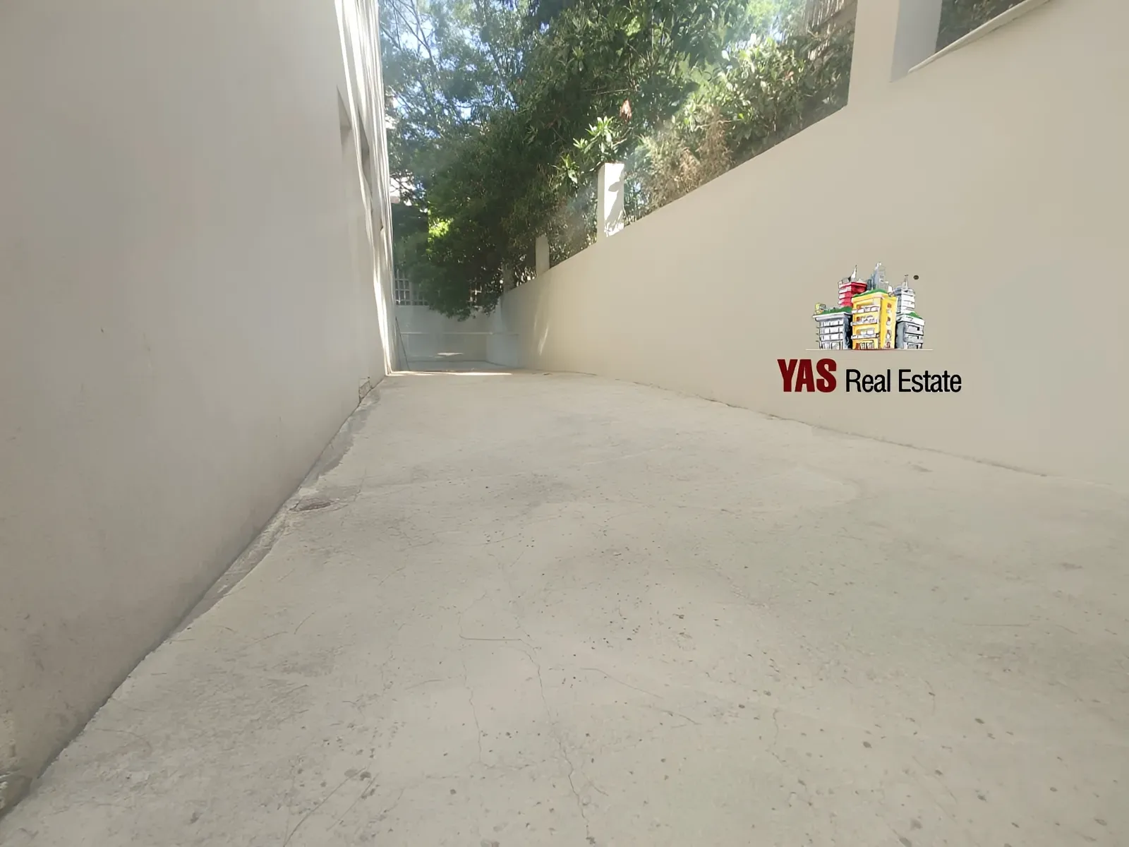 Apartment for Sale in Adonis