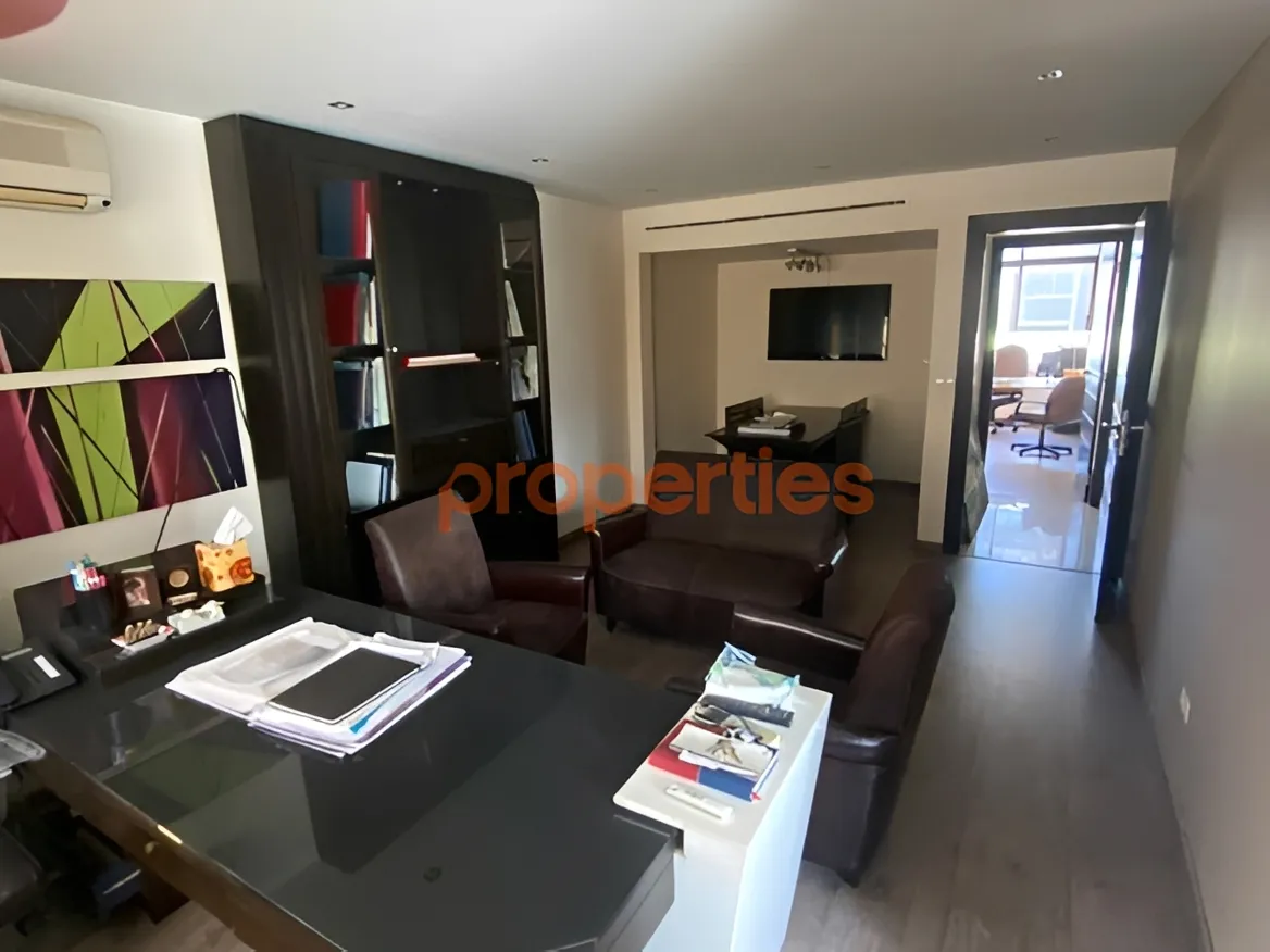 Office for Sale in Dekwaneh