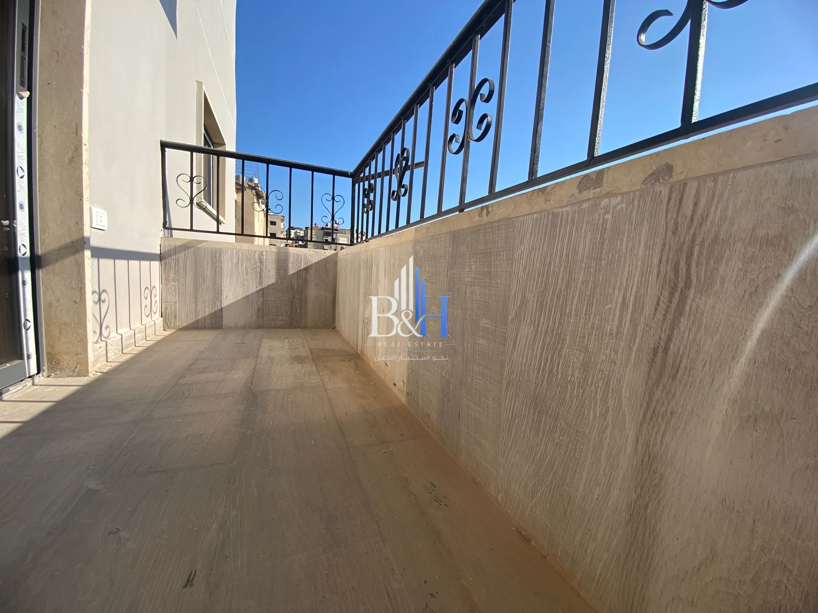 Duplex for sale in Dawhet aramoun, lebanon