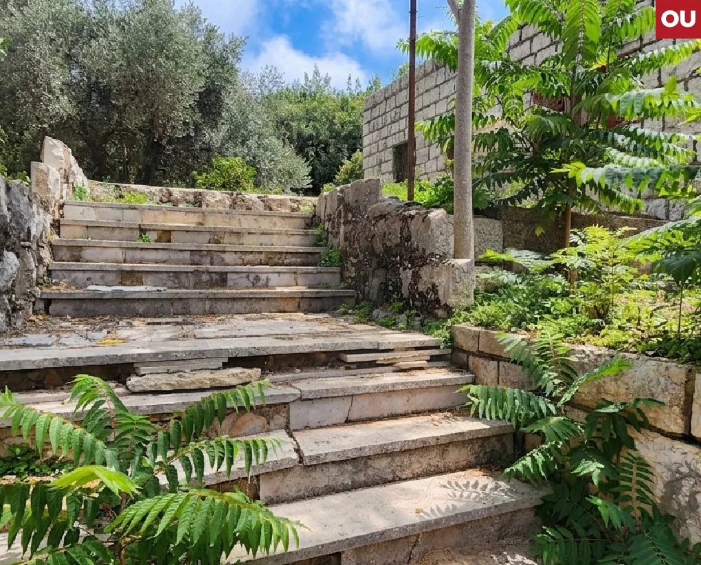 Villa for Sale in Cornet Chahwan