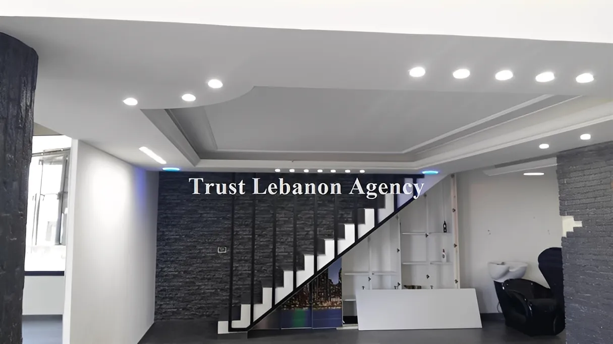 Shop for sale in Hazmieh