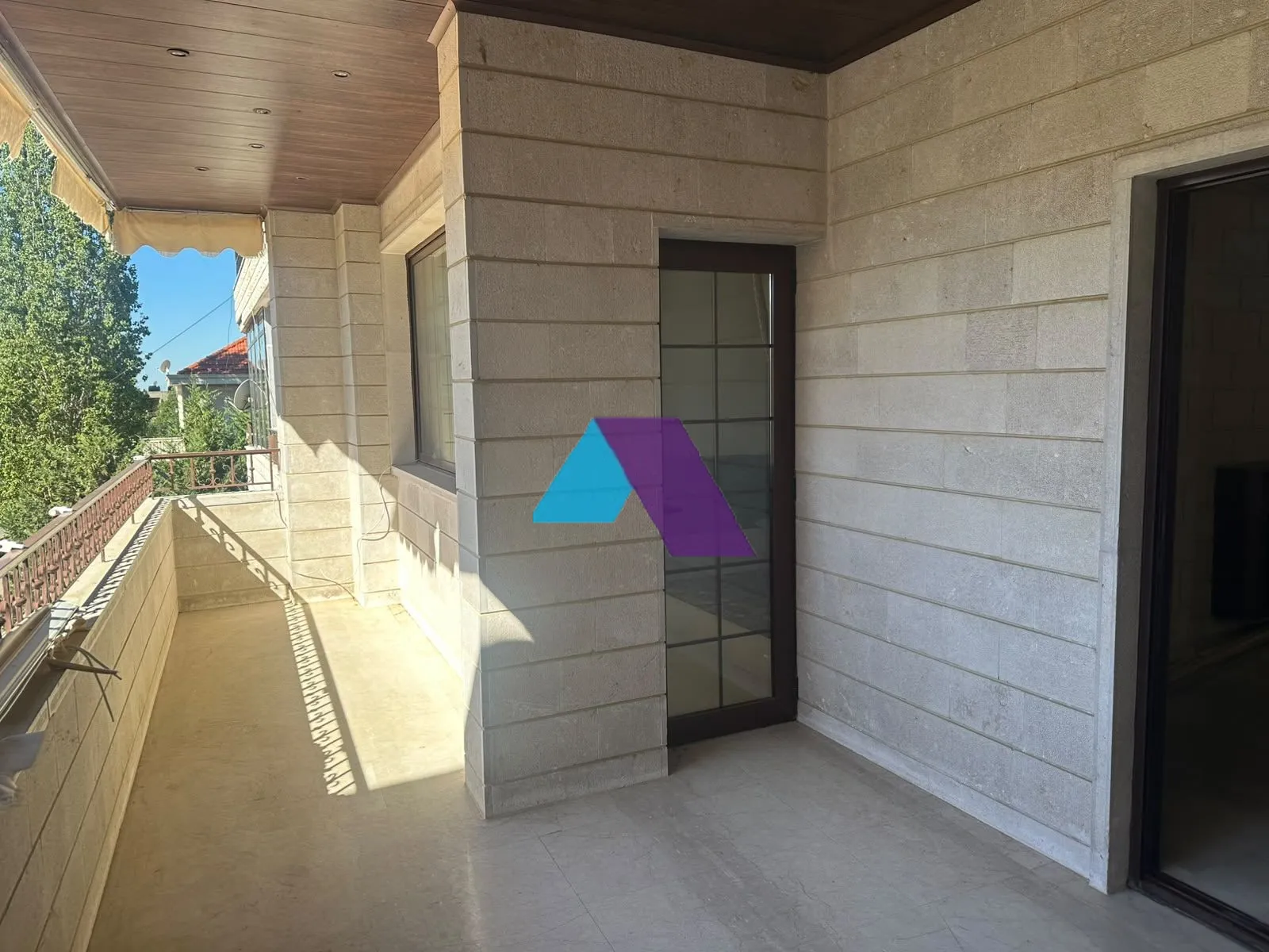 Apartment for Sale in Hrajel