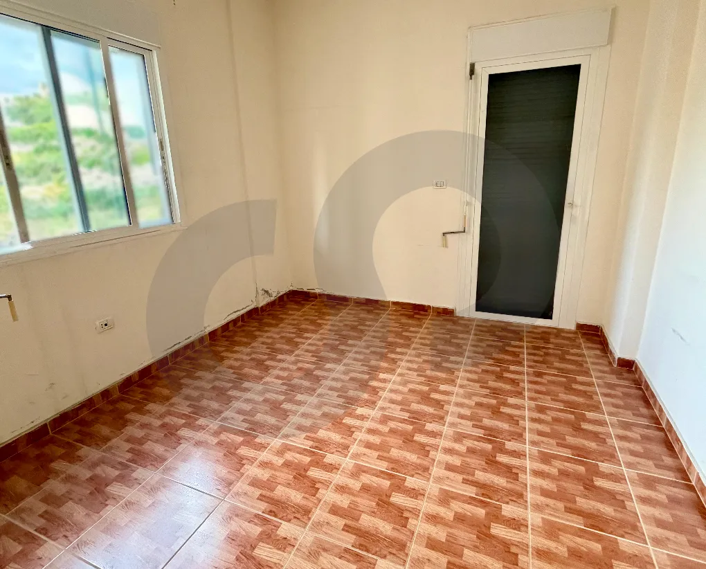 Building for Rent in Kfar Yassine