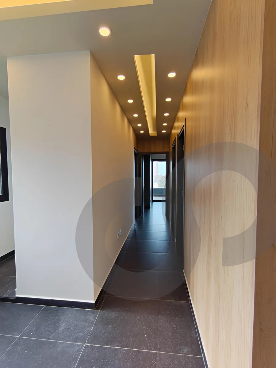 Office for rent in Adonis