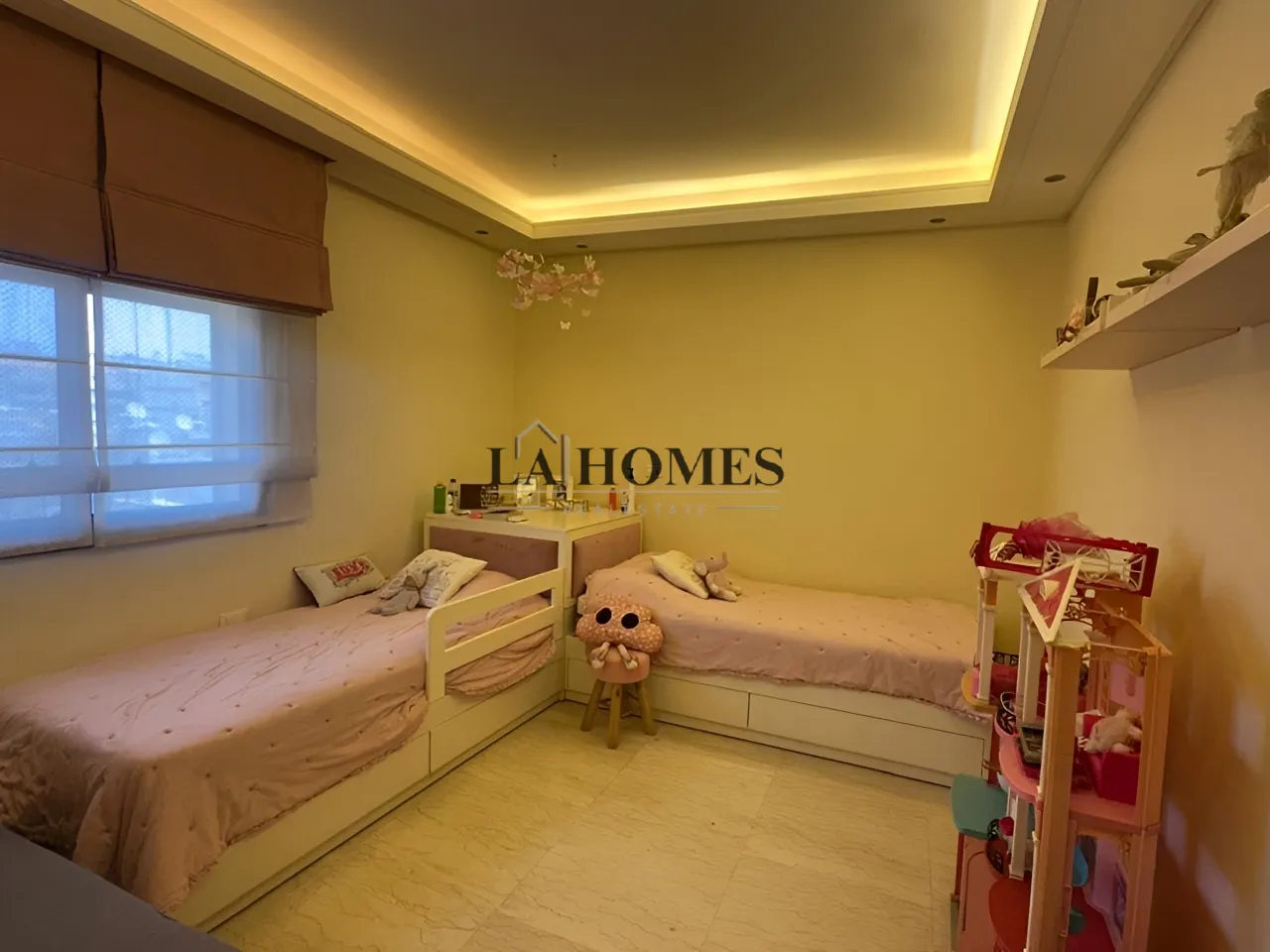 Apartment for sale in Mar elias, beirut, lebanon - 3 bed, 4.0 bath