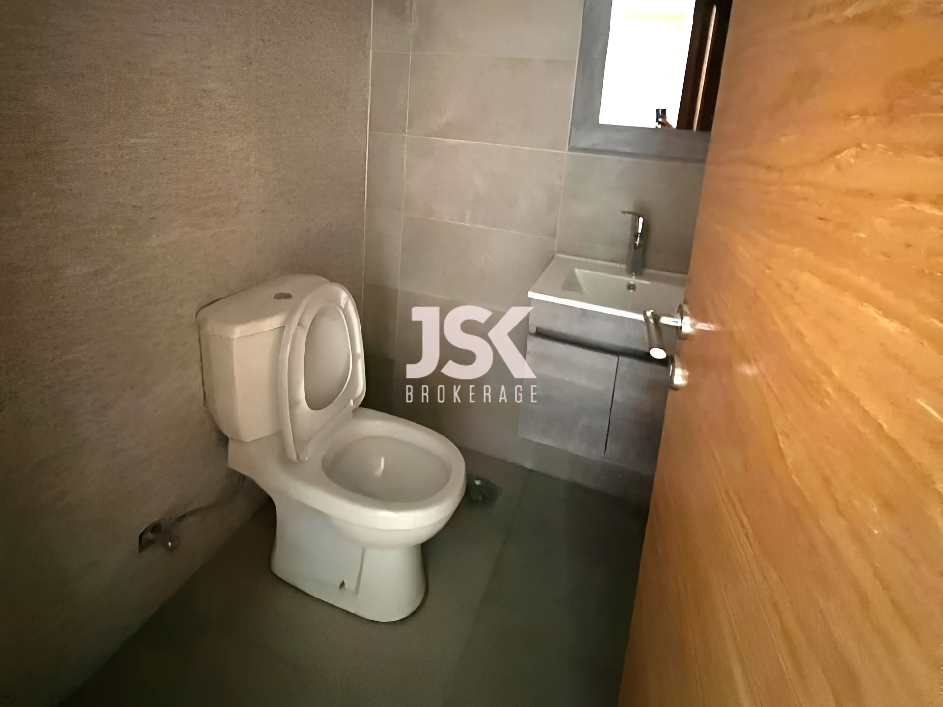 Apartment for Sale in Baabdat