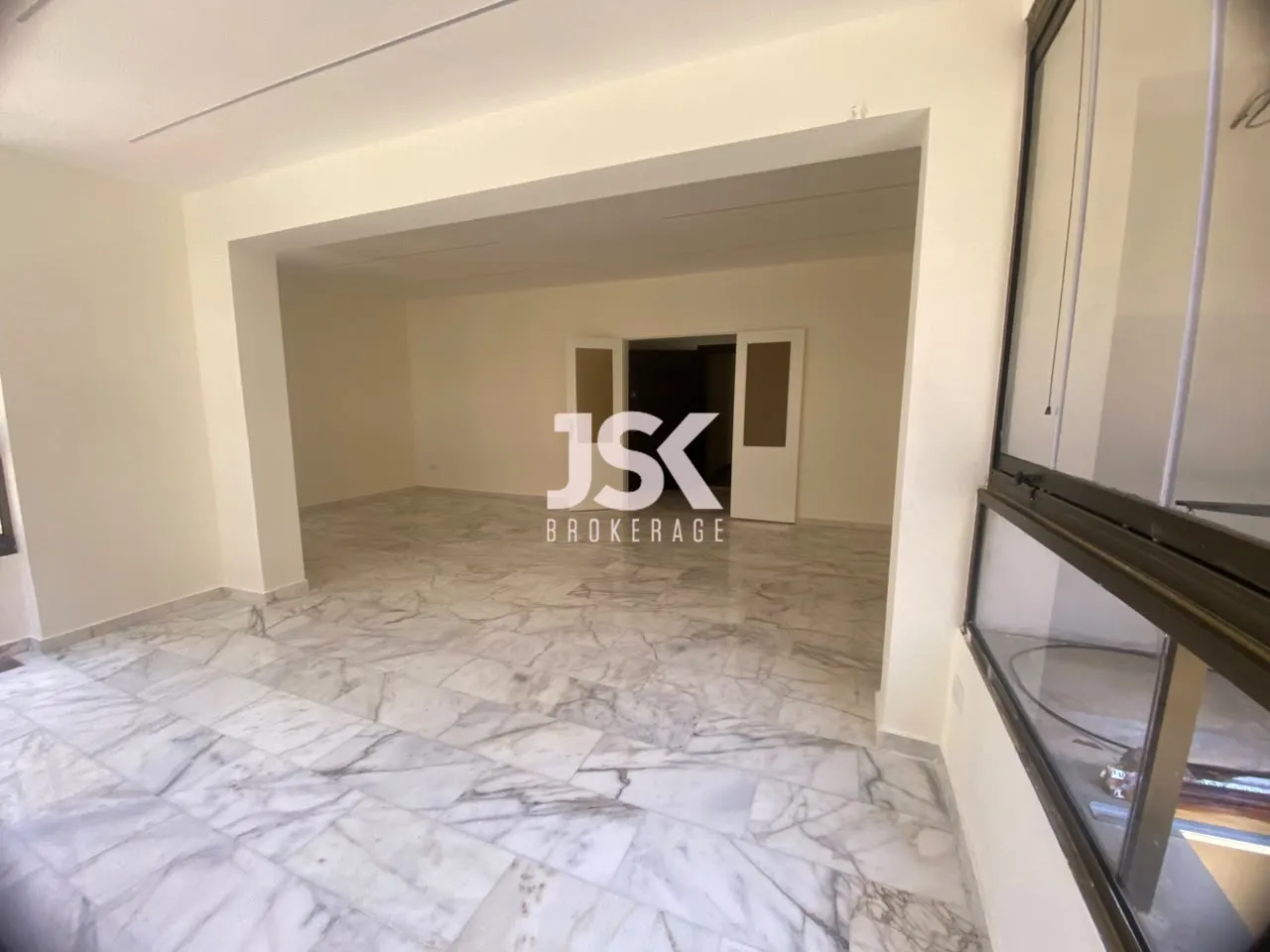 Apartment for Sale in Verdun