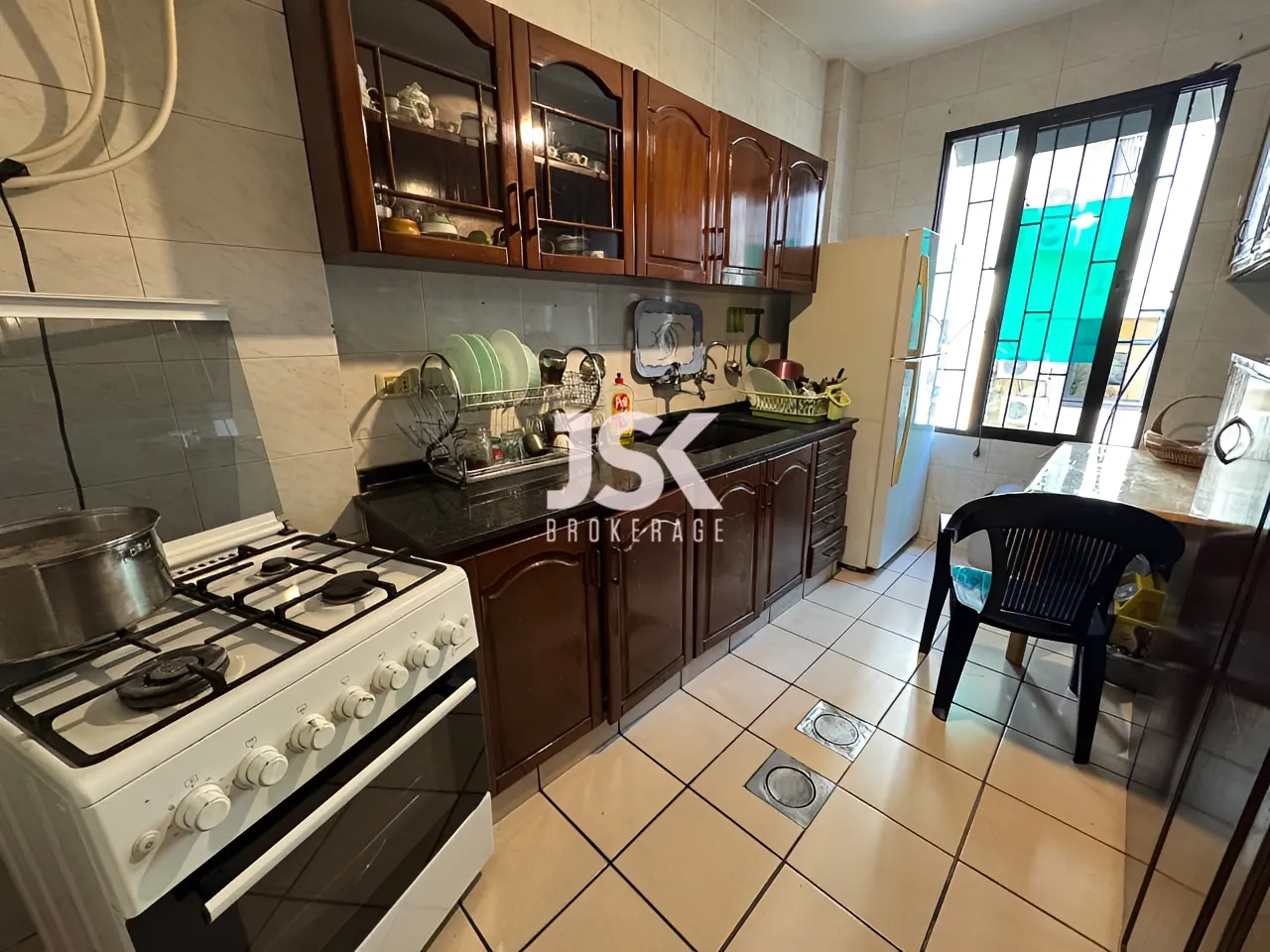 Apartment for Sale in Ras Al Naba'a