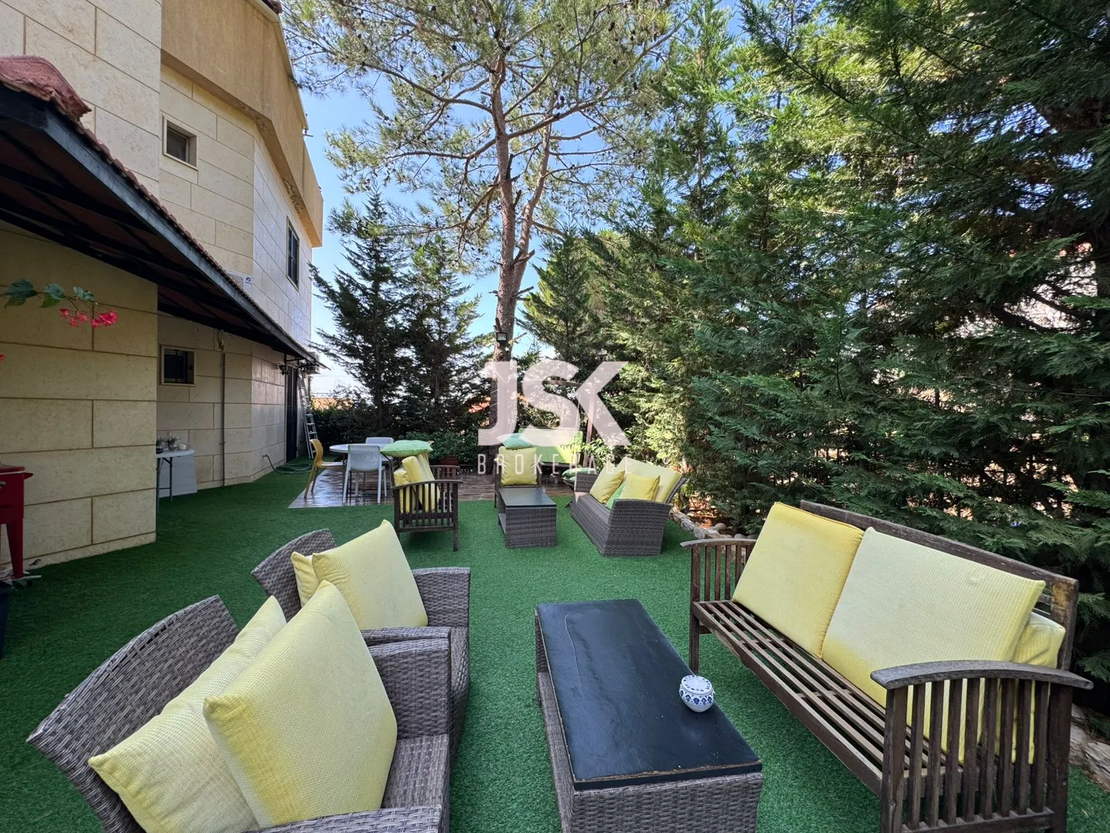 Apartment for Sale in Baabdat
