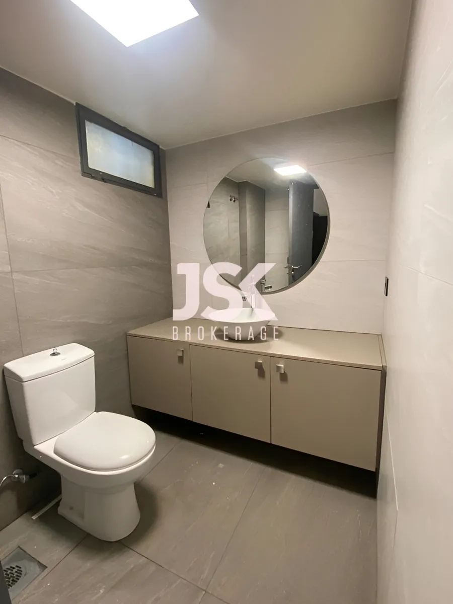Office for rent in Badaro