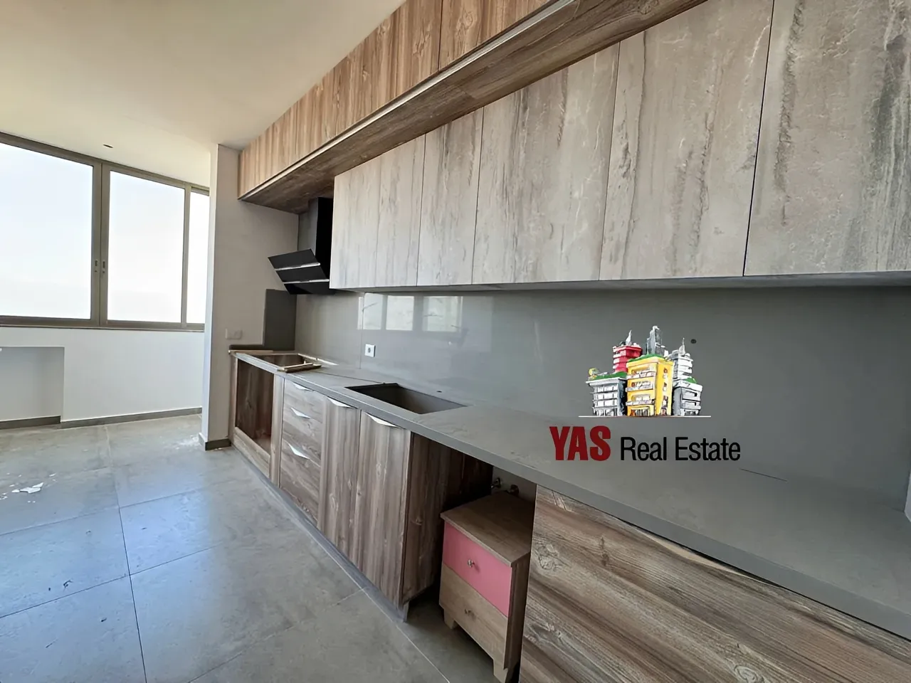 Apartment for Sale in Ballouneh