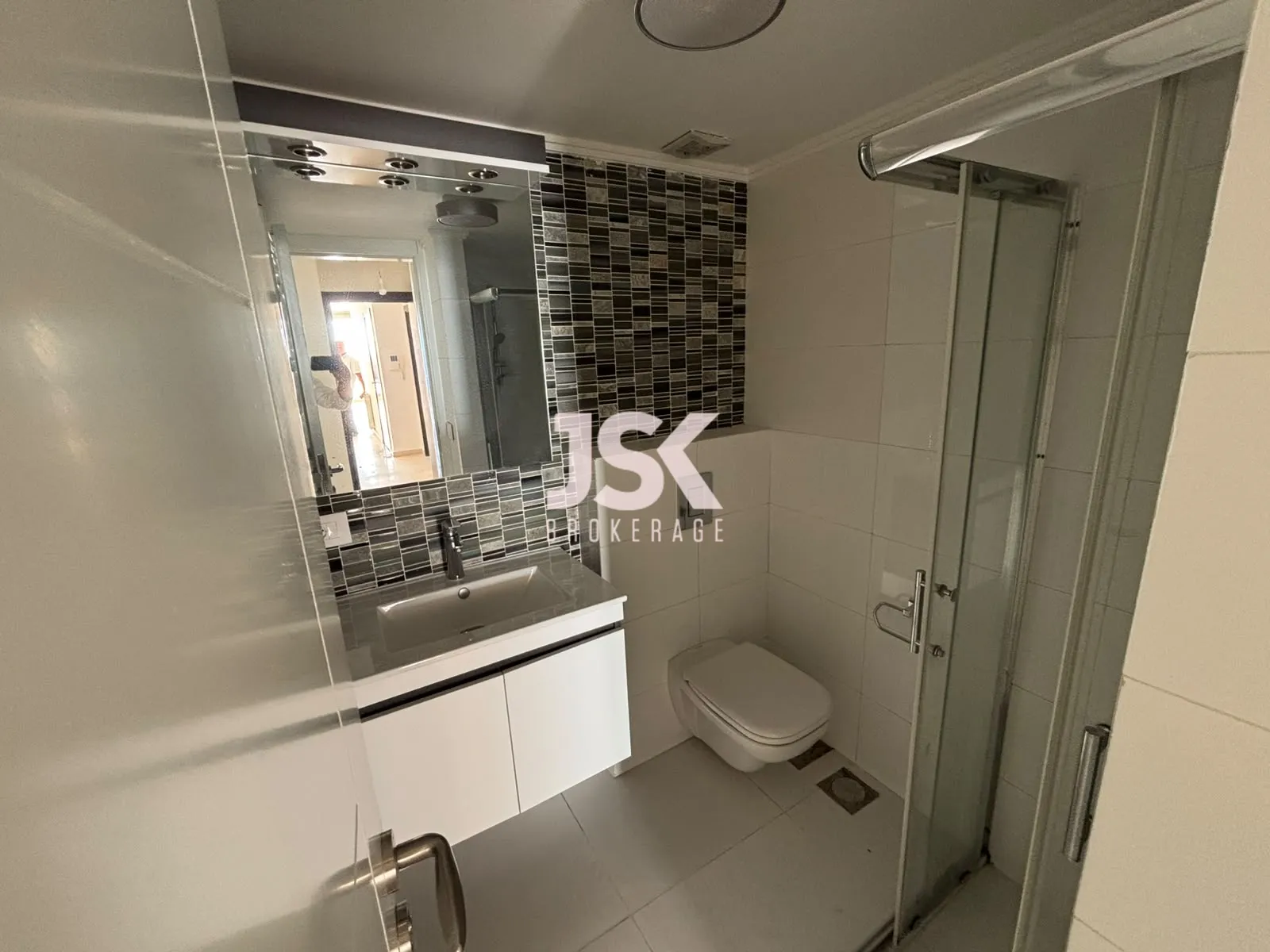 Apartment for Sale in Bqennaya