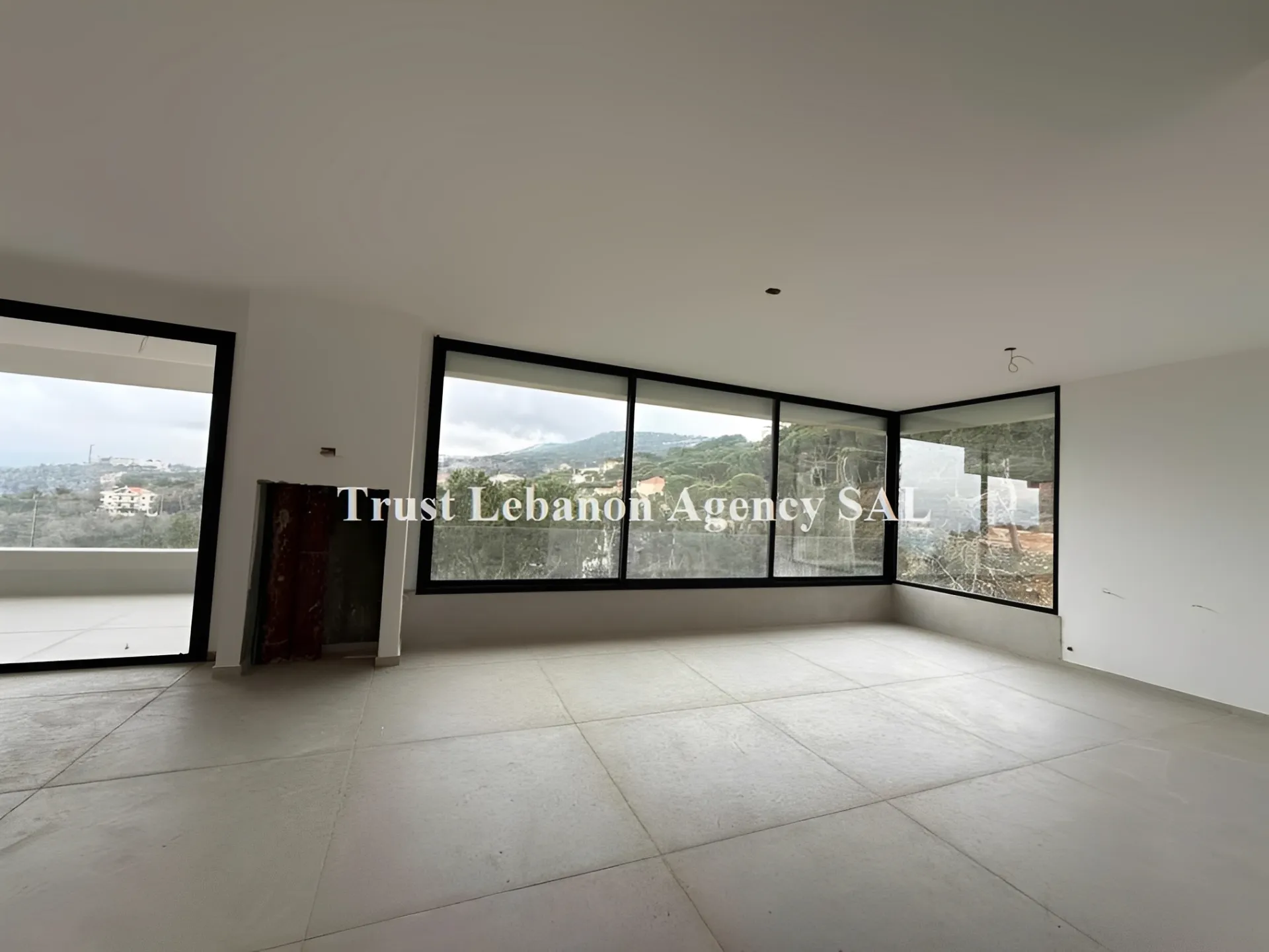 Apartment for Sale in Metn Bekfaya / Naas Lebanon - 3 bed, 5 bath