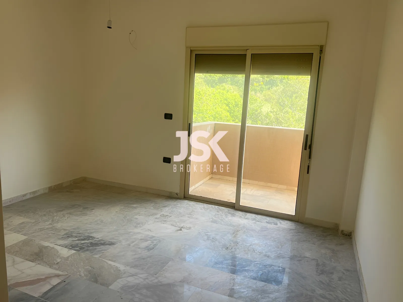 Apartment for Sale in Bchamoun