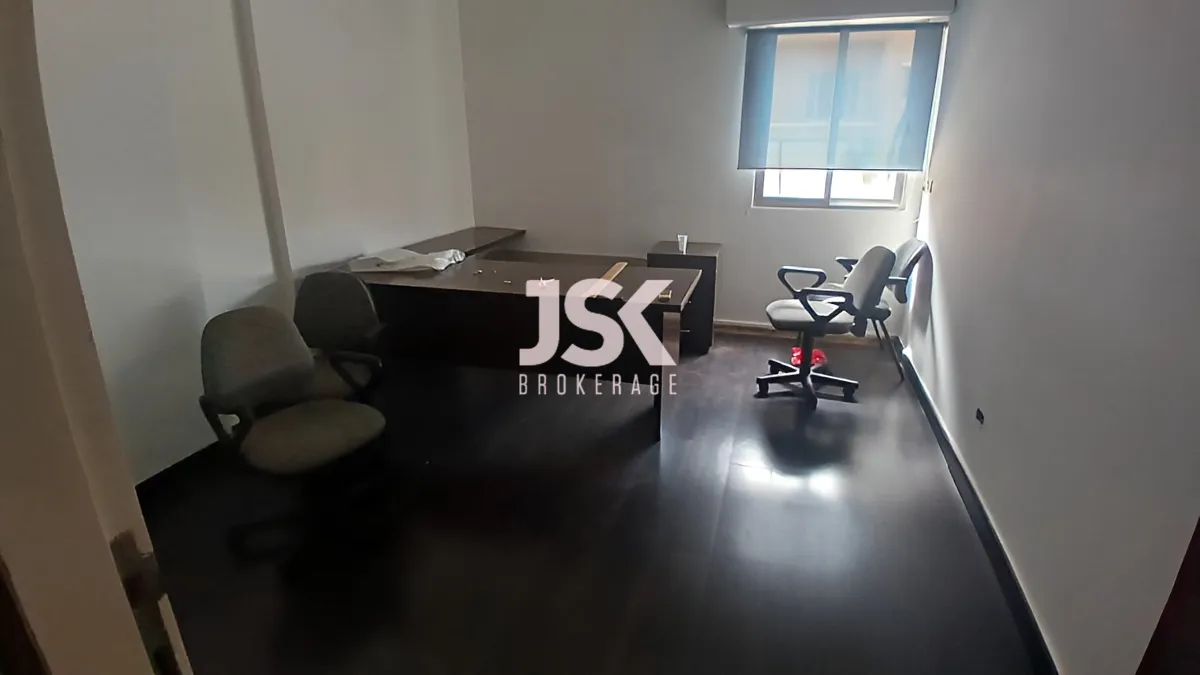 Office for rent in Zalqa