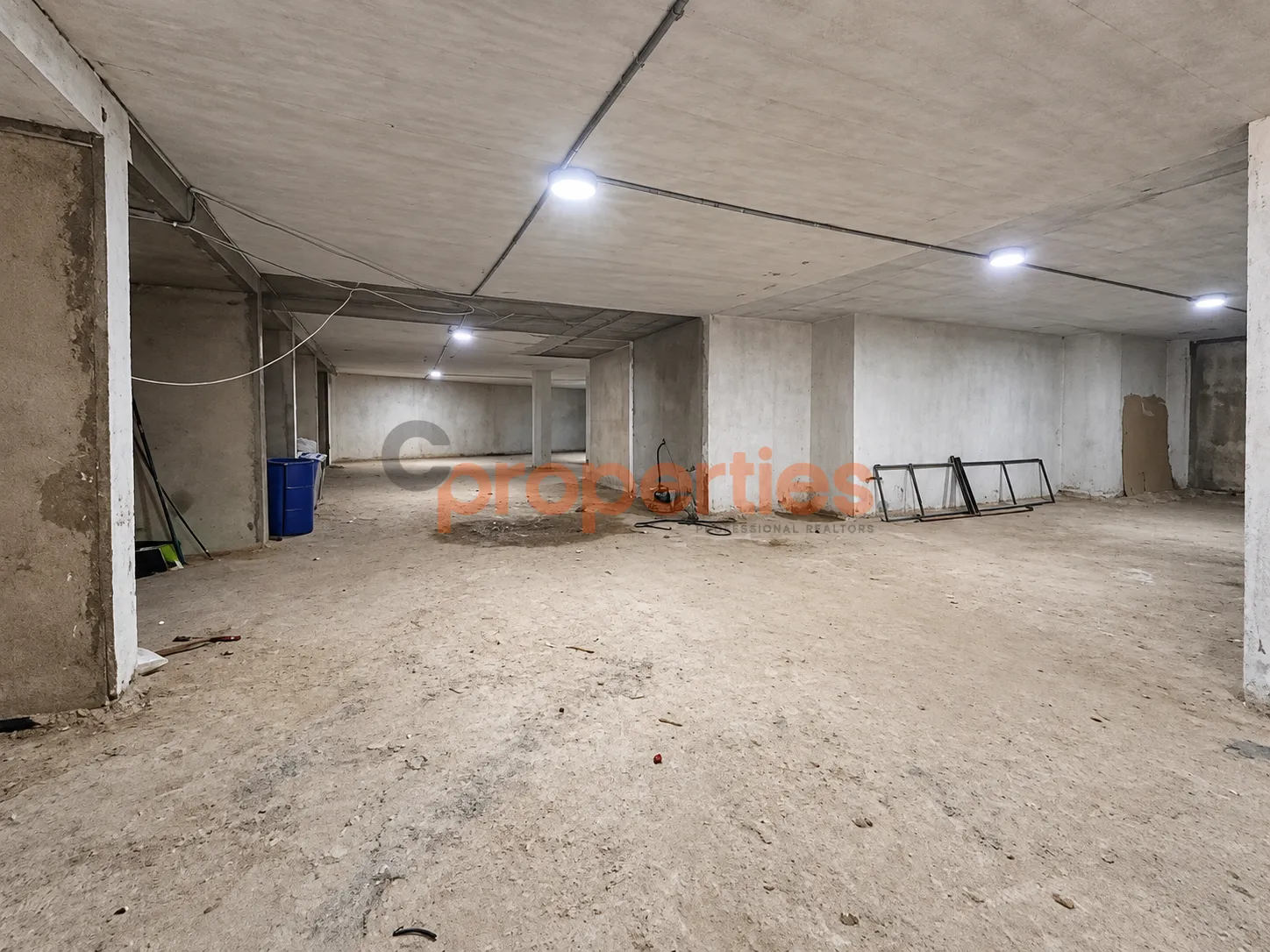 Warehouse for Sale in بيت الكيكو، Lebanon