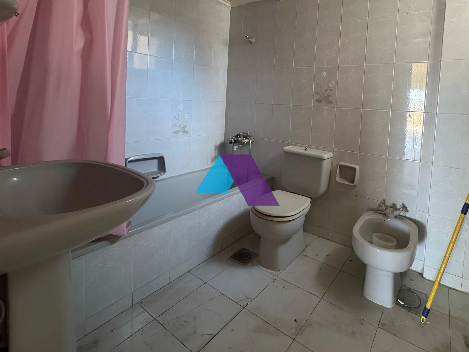 Apartment for Sale in Adma w Dafnah