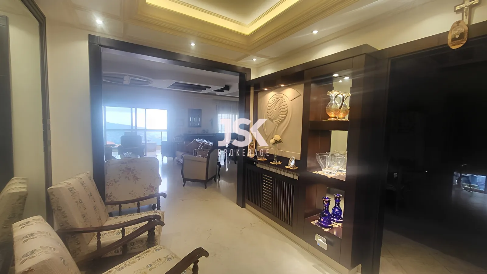 Apartment for Sale in Ballouneh