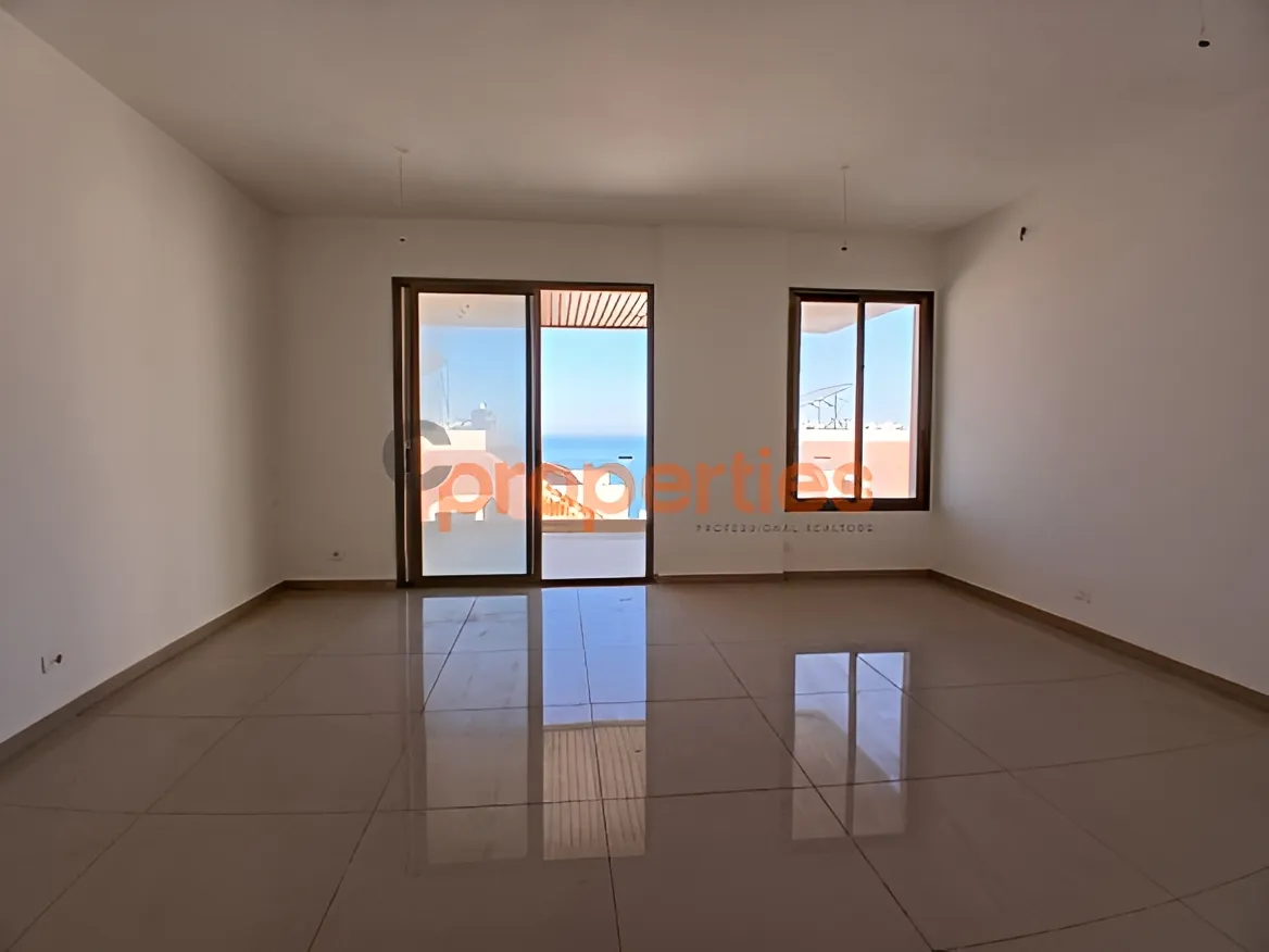 Apartment for Sale in Aaqbiyeh - 3 bed, 4 bath