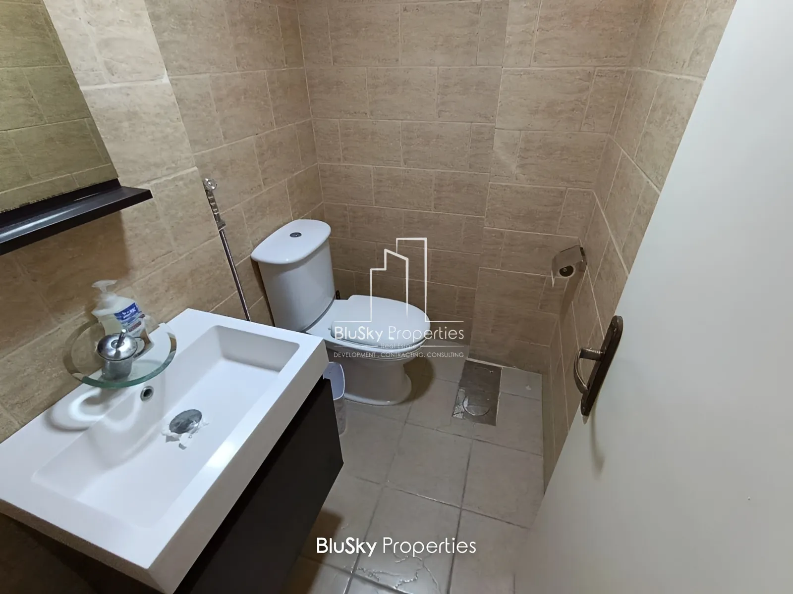 Apartment for Sale in Hosrayel