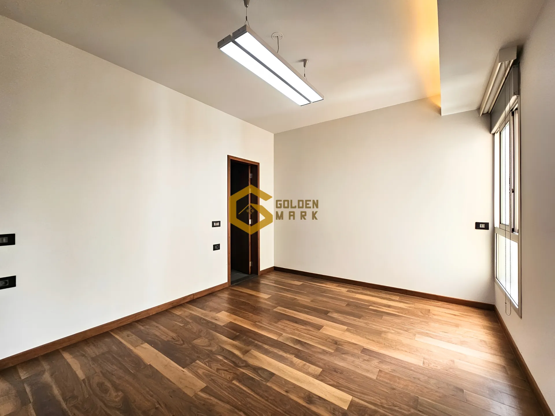 Office for sale in Achrafieh