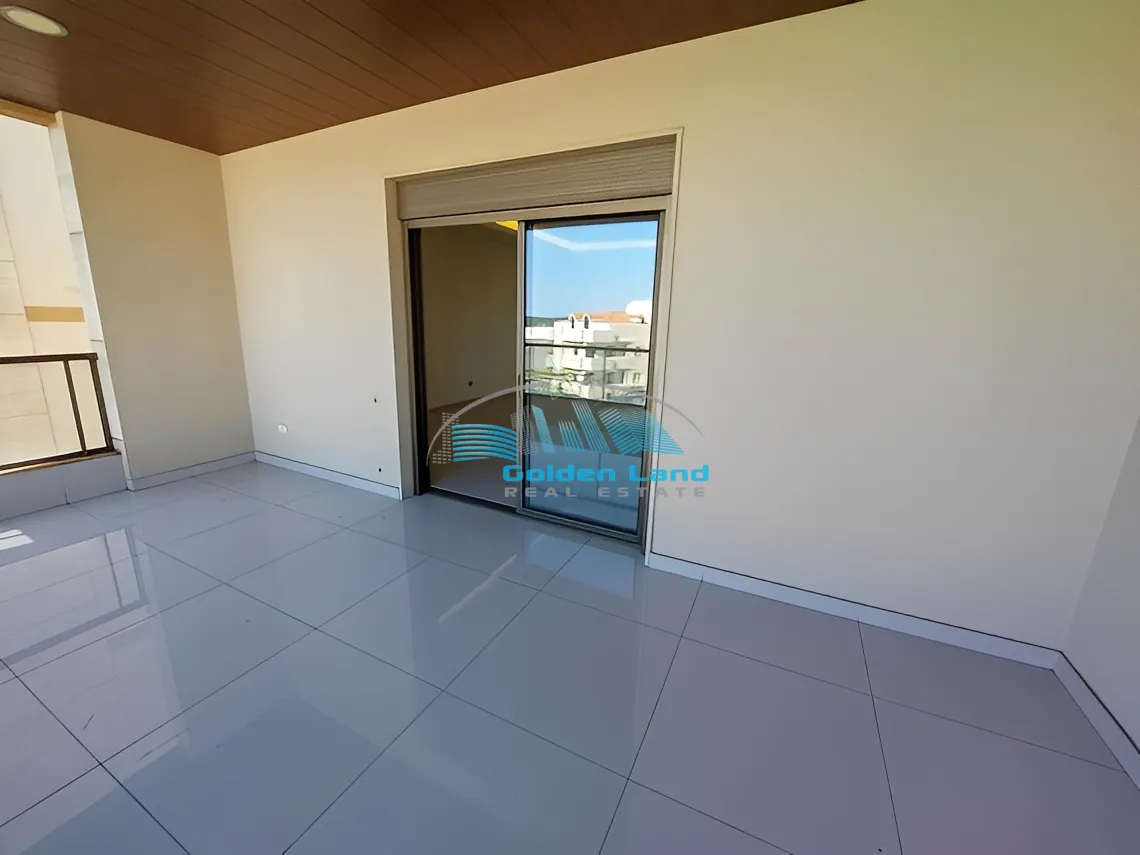 Apartment for Sale in Mazraat Yachoua, Lebanon - 3 bed, 4 bath