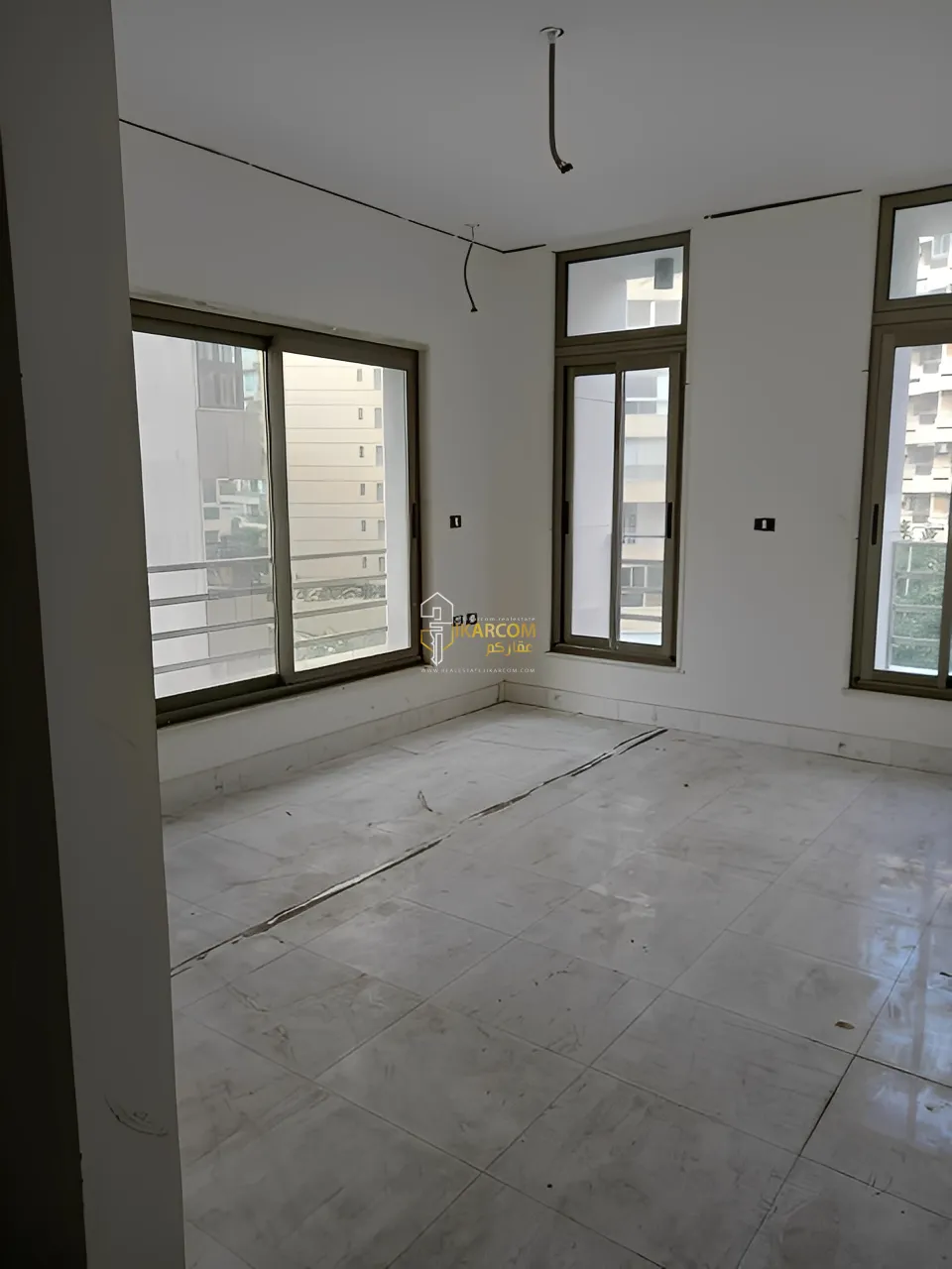 Apartment for Sale in Ras Beirut - 3 bed, 4 bath