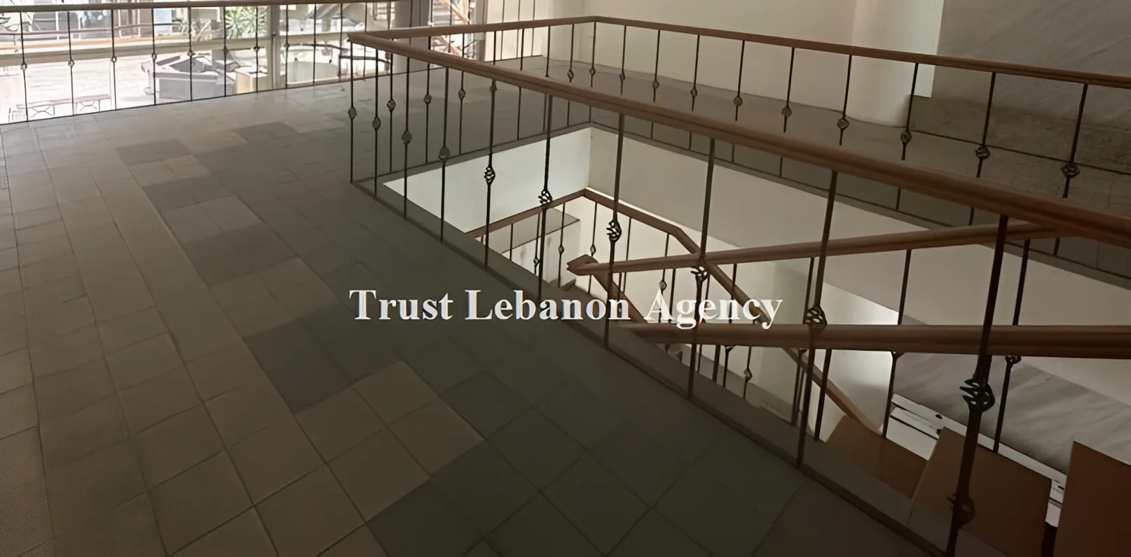 Shop for rent in Metn, Dekweneh
