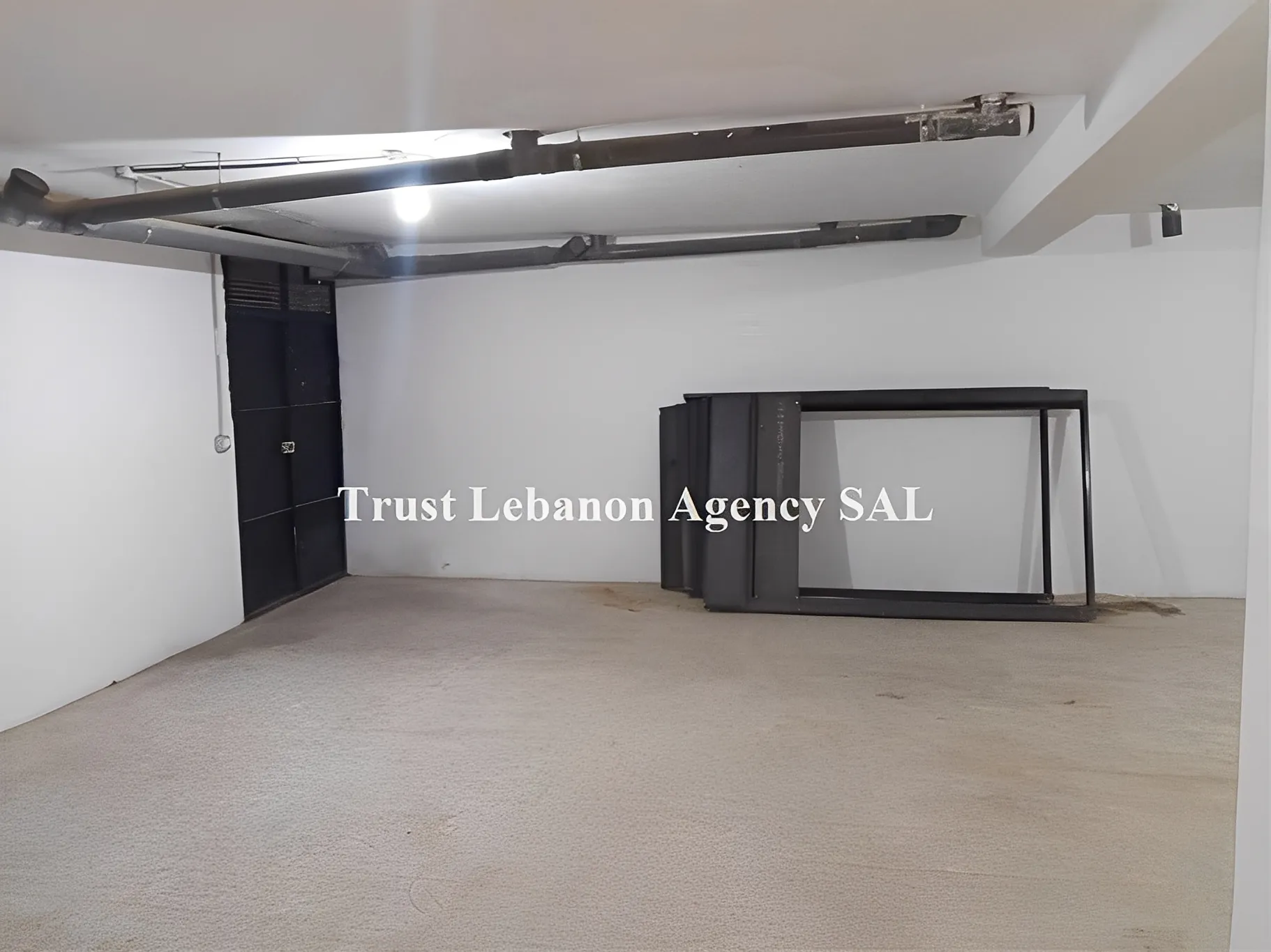 Commercial Property For Sale in Baabda, Botchay