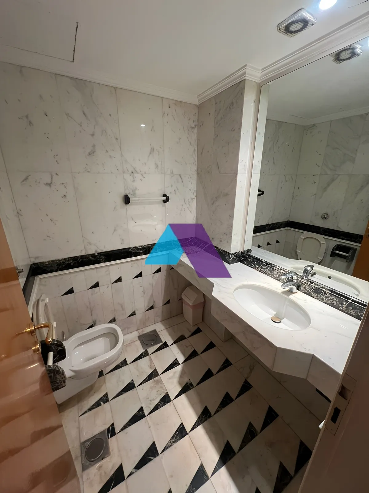 Apartment for Sale in Adonis
