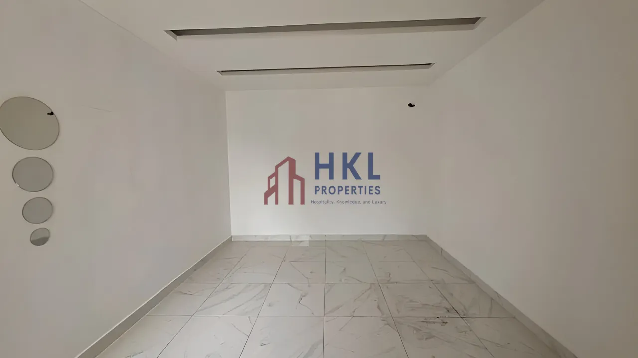Office for rent in Clemenceau
