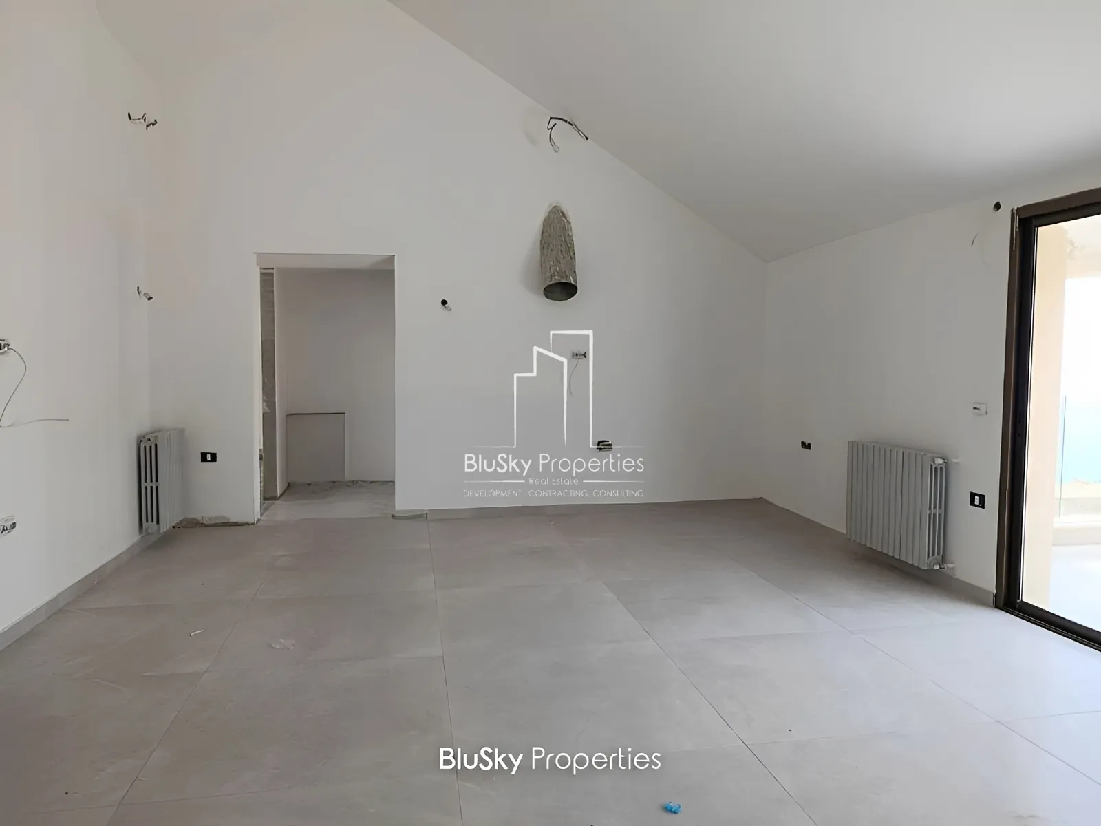 Apartment for Sale in Fatka - 2 bed, 3 bath