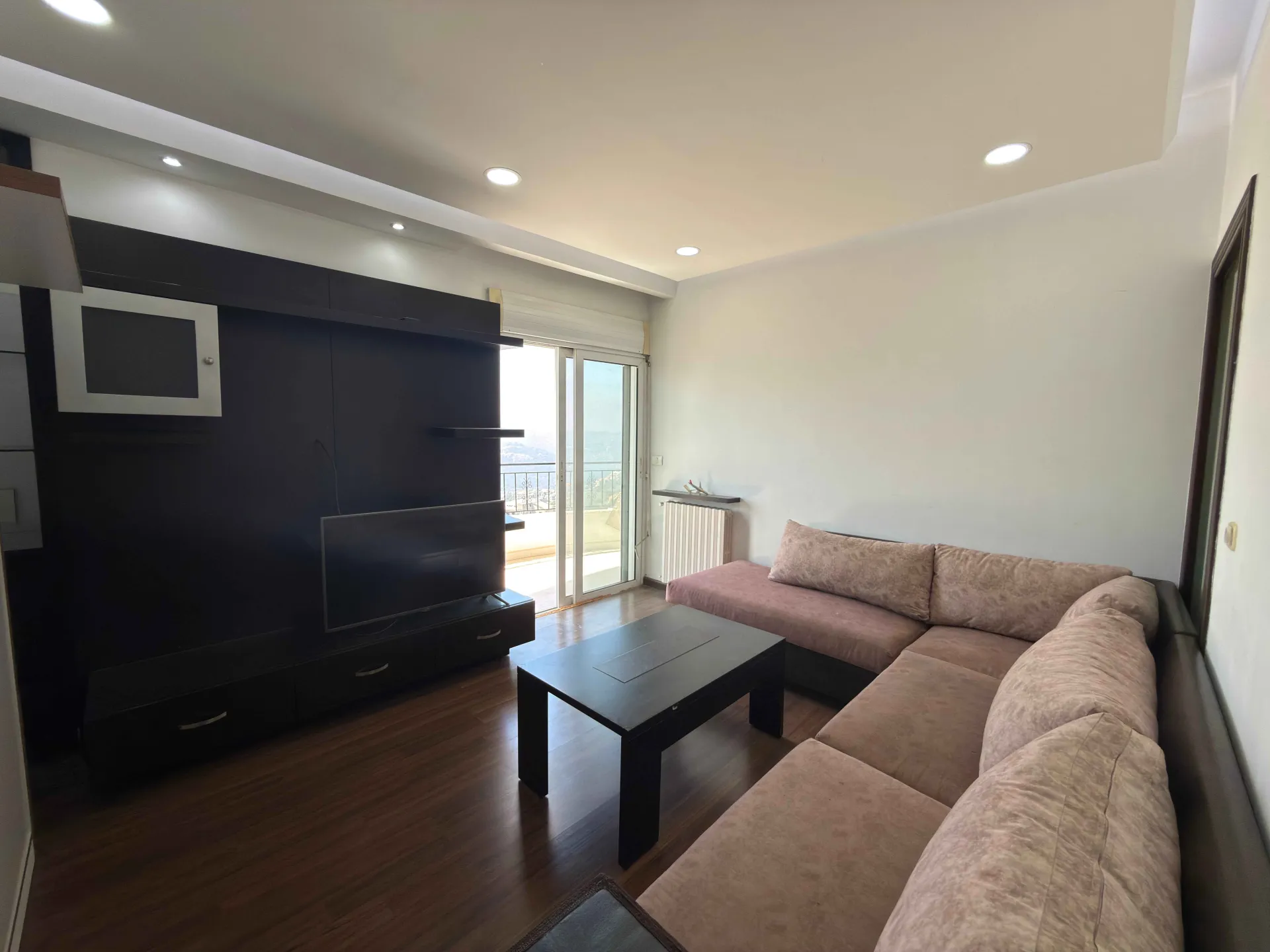 Apartment for Sale in Ajaltoun