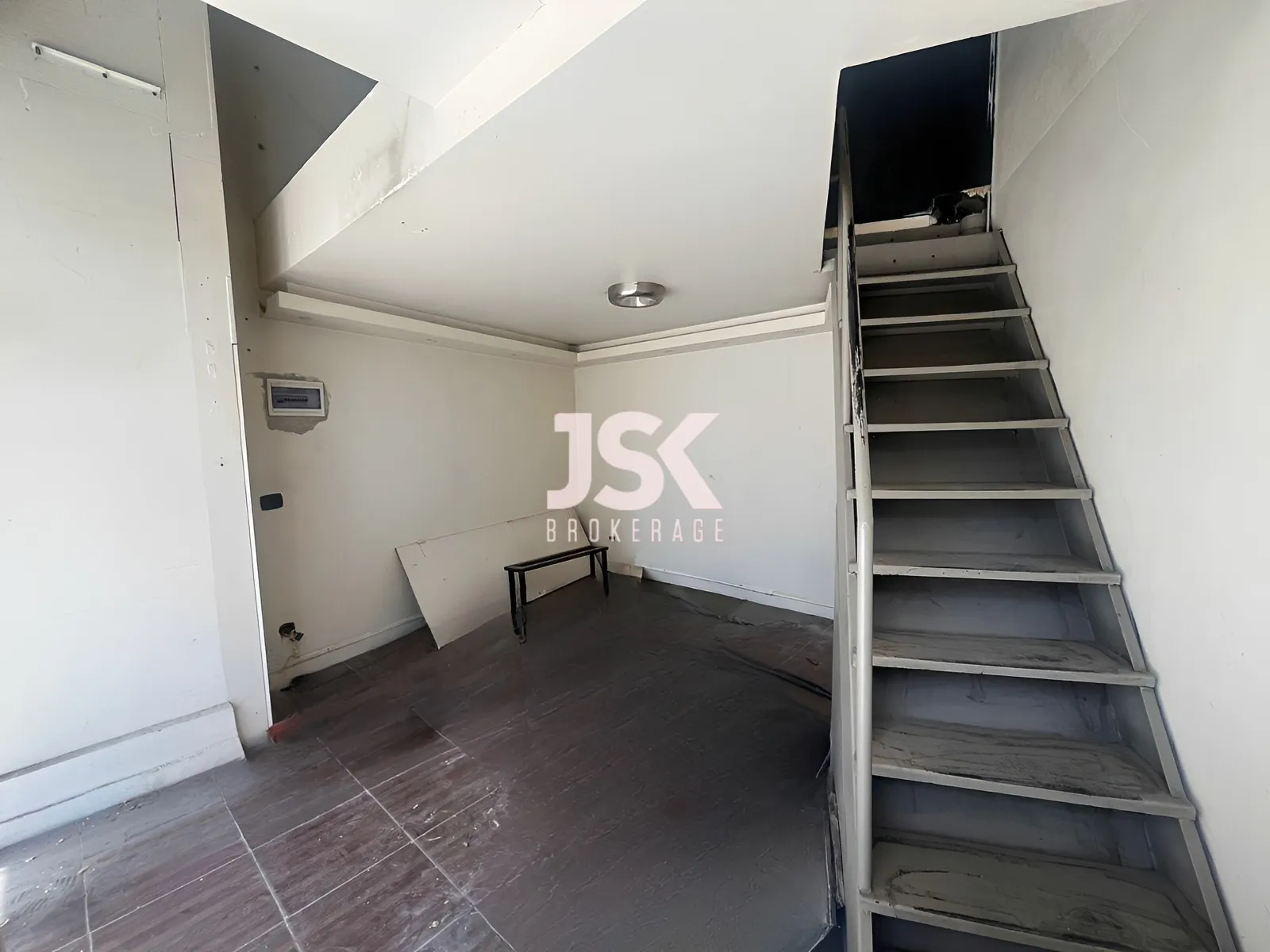 Shop for Rent in Achrafieh