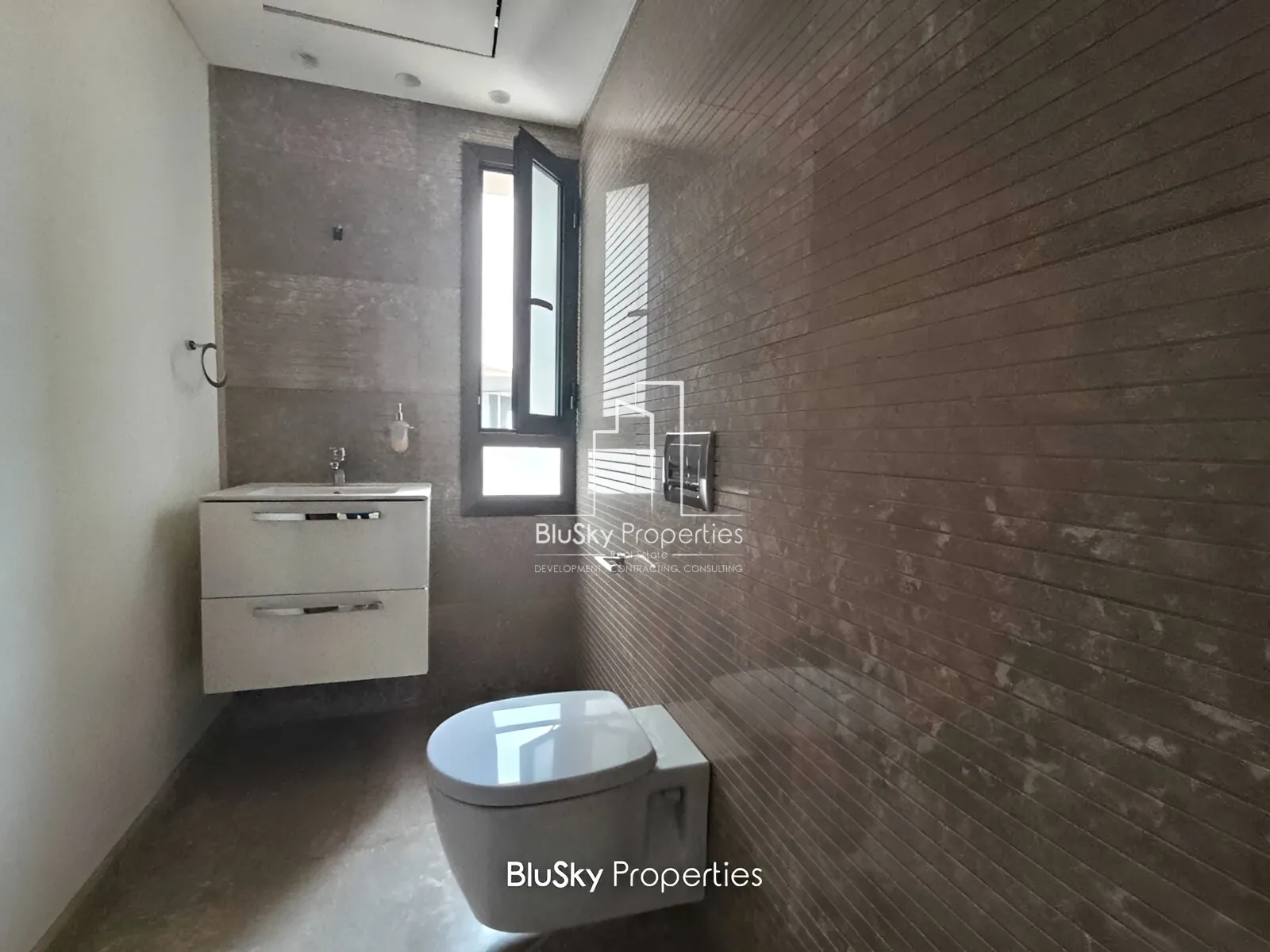 Apartment for Sale in Adma