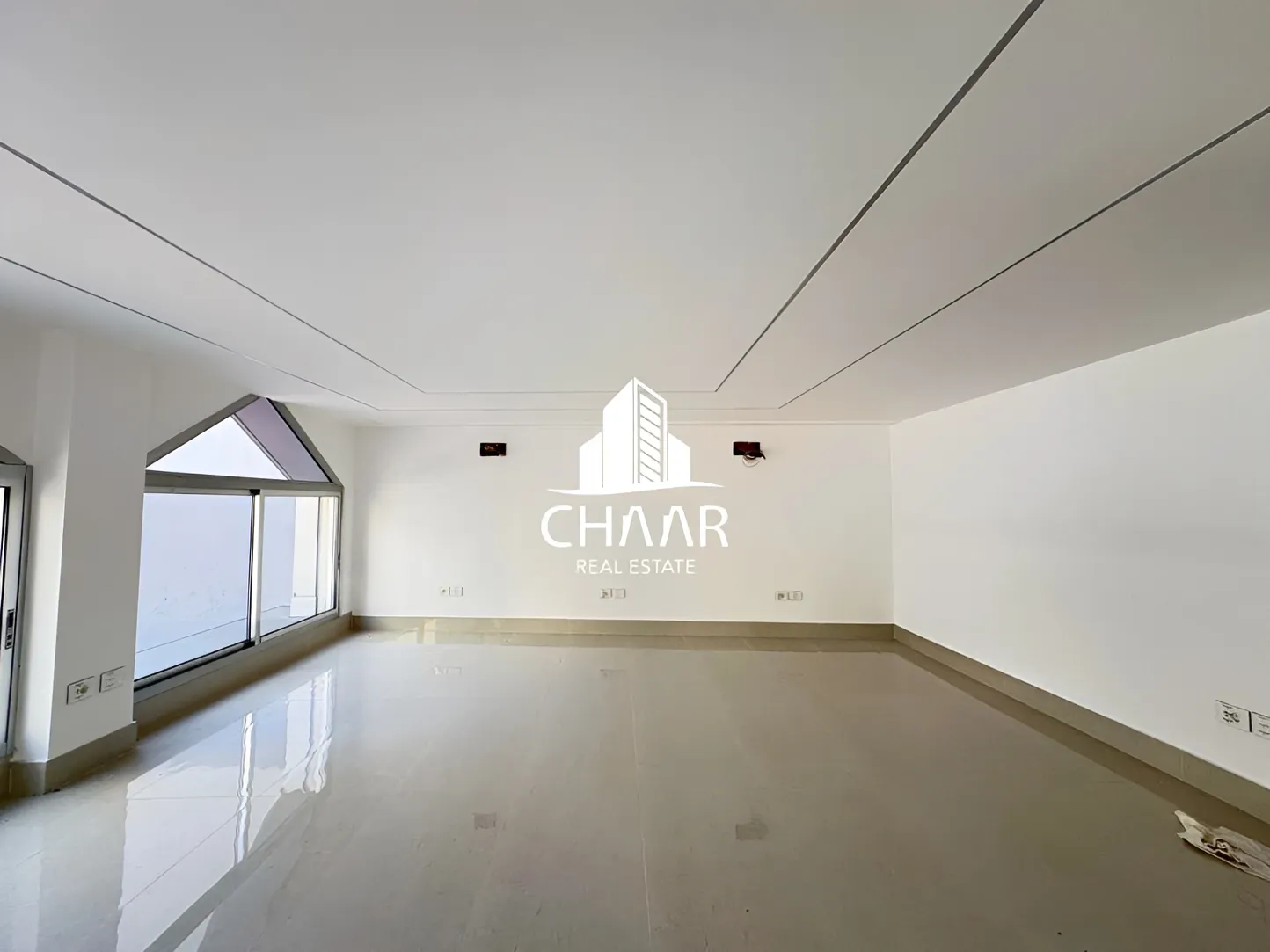 Showroom for sale in Kraytem, Beirut, Lebanon