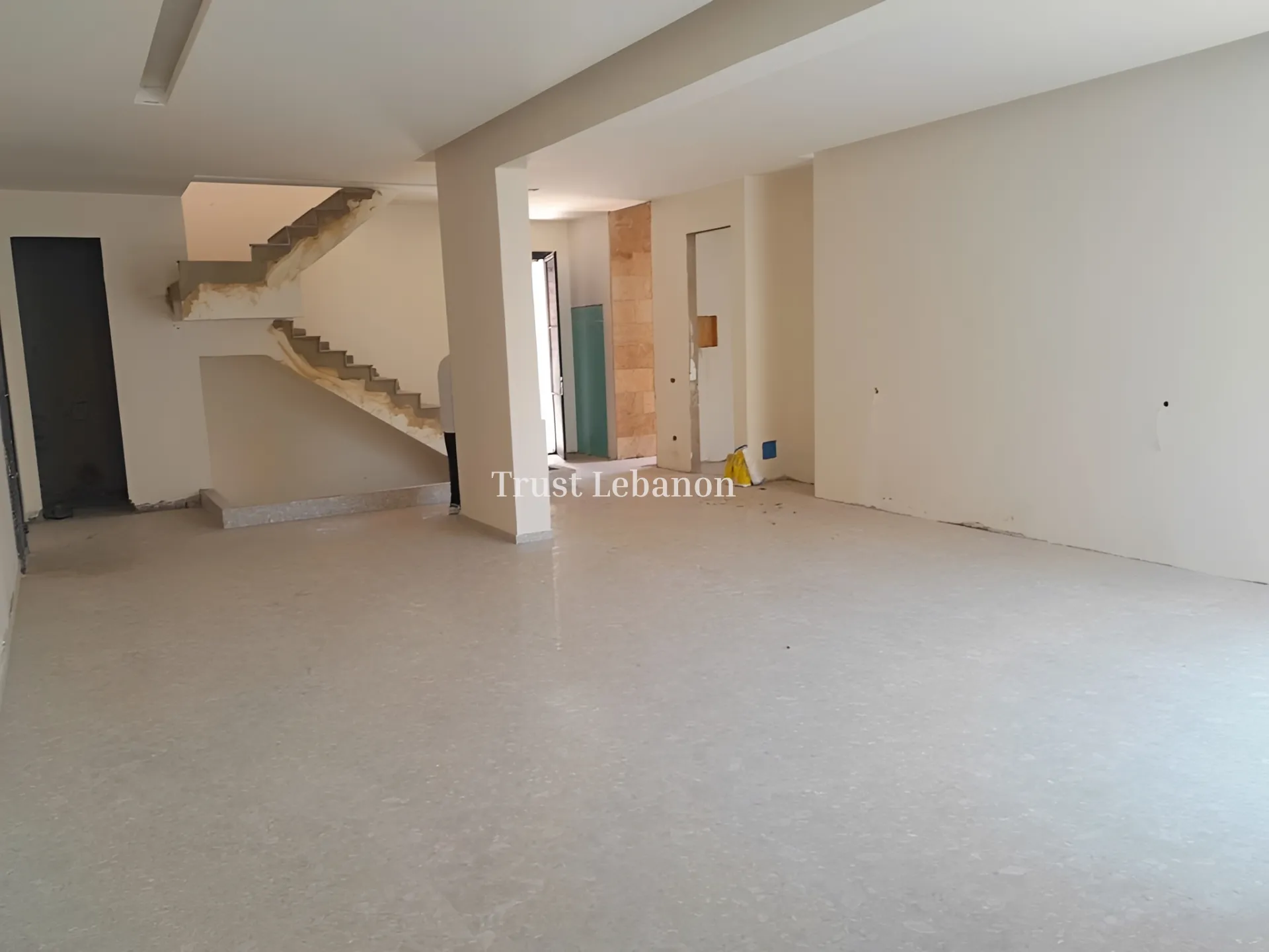 Triplex for sale in Ain Saadeh, Lebanon