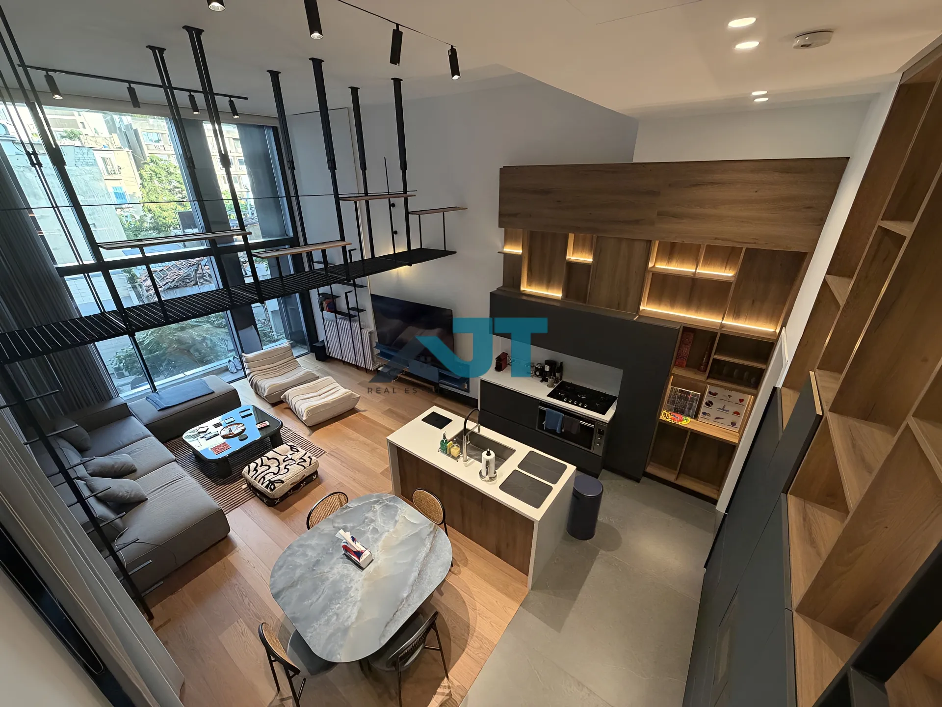 Duplex for rent in Gemmayzeh