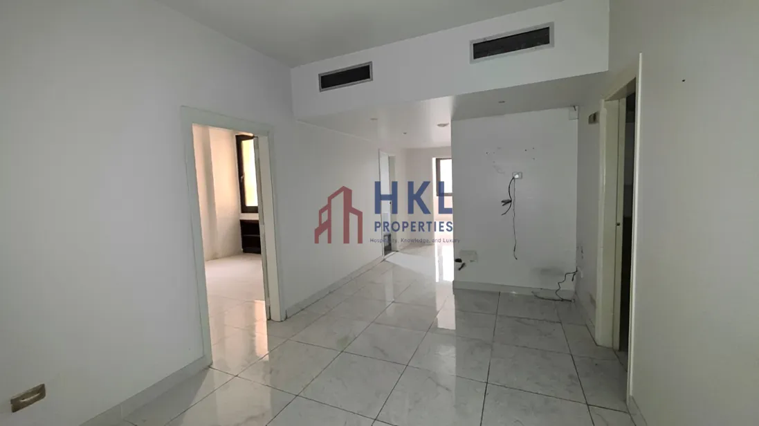 Office for rent in Clemenceau