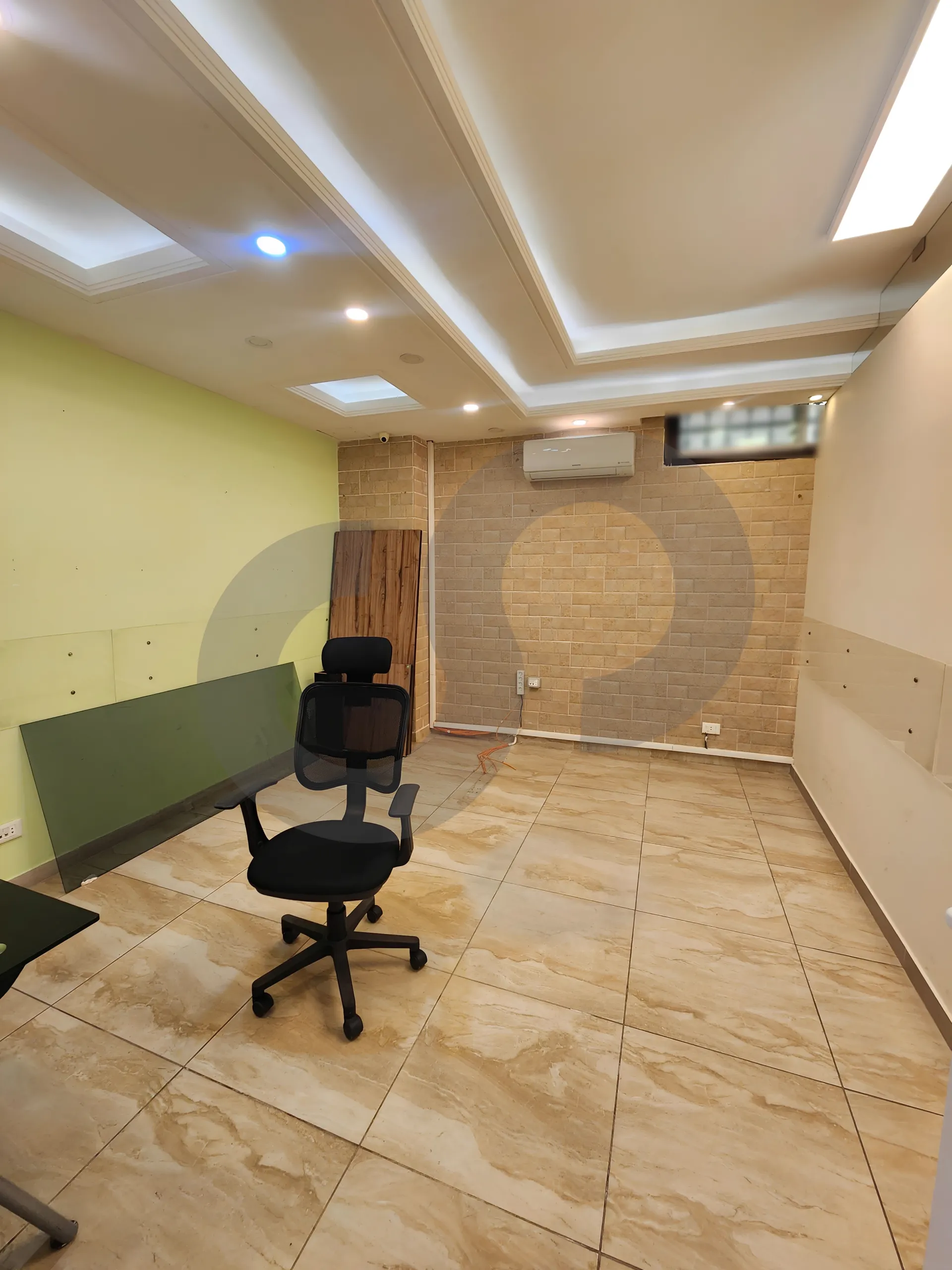 Commercial Property for Rent in Khalde