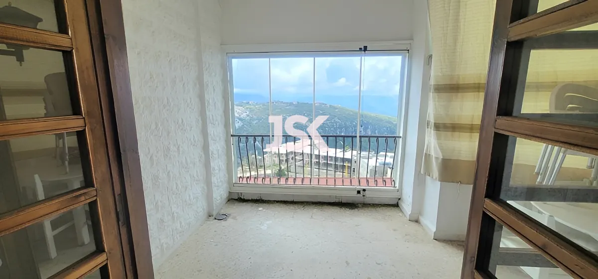 Chalet for sale in Faitroun