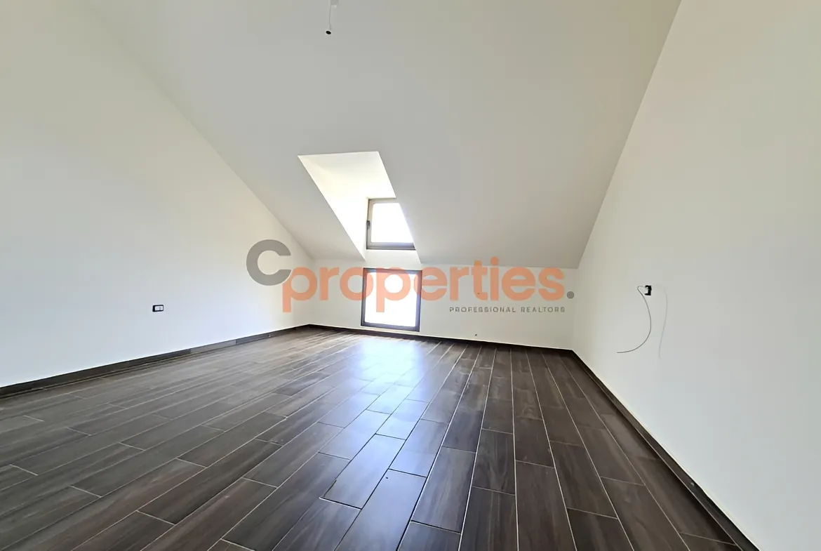 Apartment for Sale in Halat - 4 bed, 5 bath