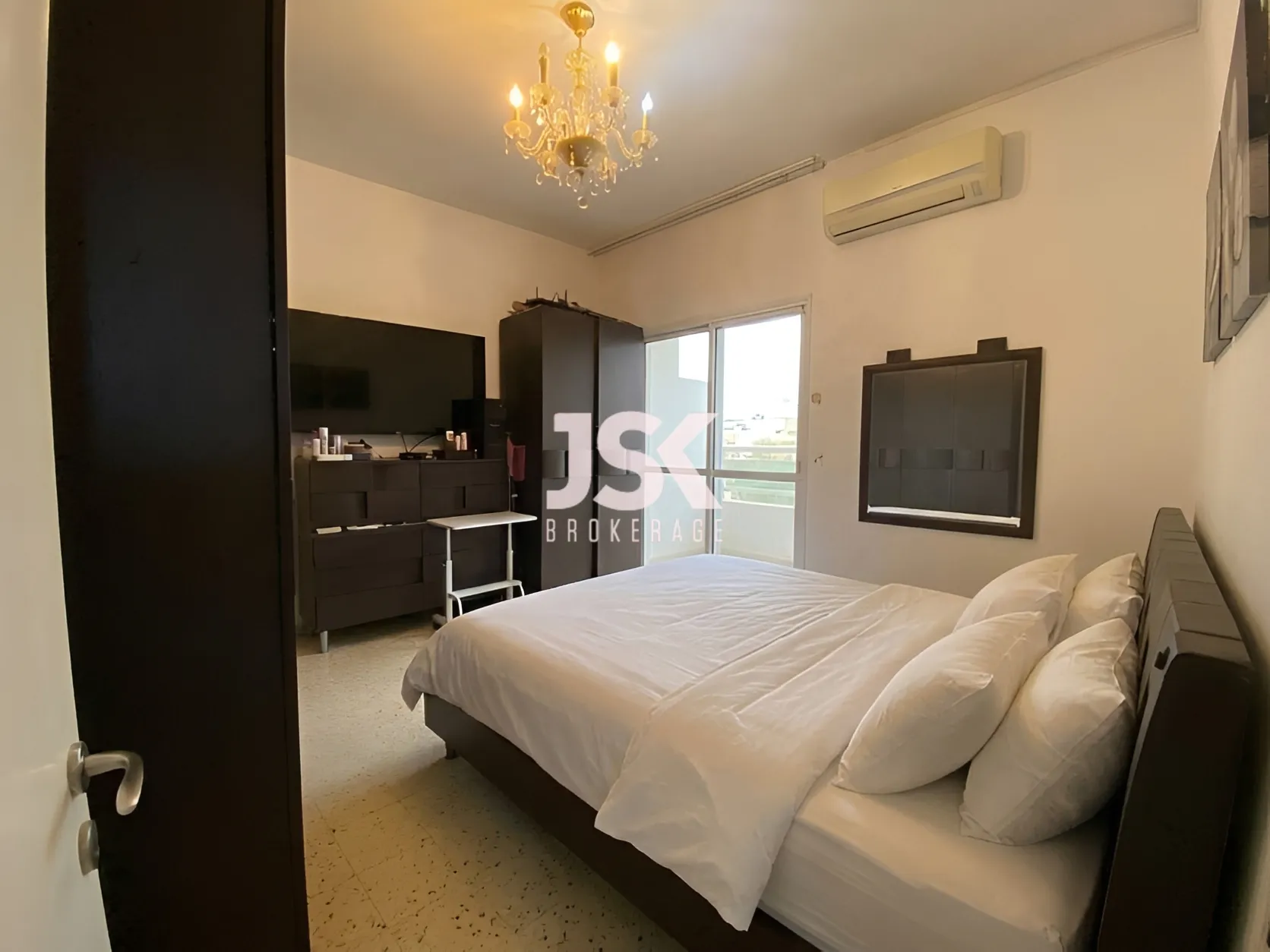 Apartment for Sale in Verdun