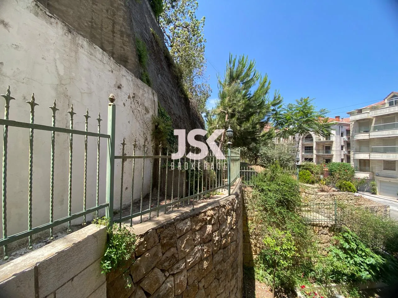 Apartment for Sale in Aley
