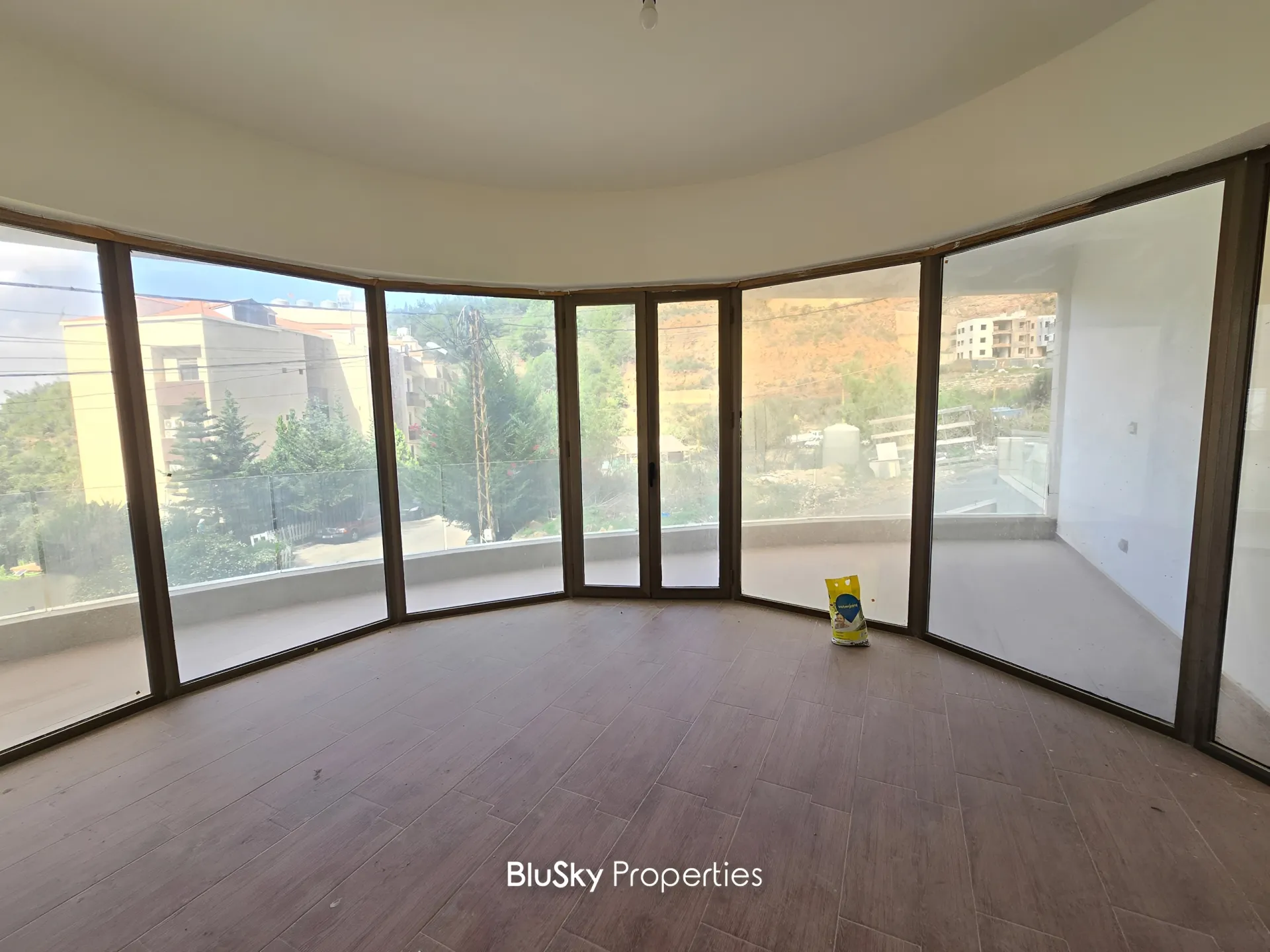 Apartment for sale in Mansourieh - 2 bed, 2.0 bath