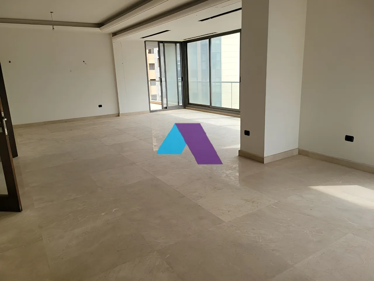 Apartment for sale in Ramlet El Baida, Beirut, Lebanon