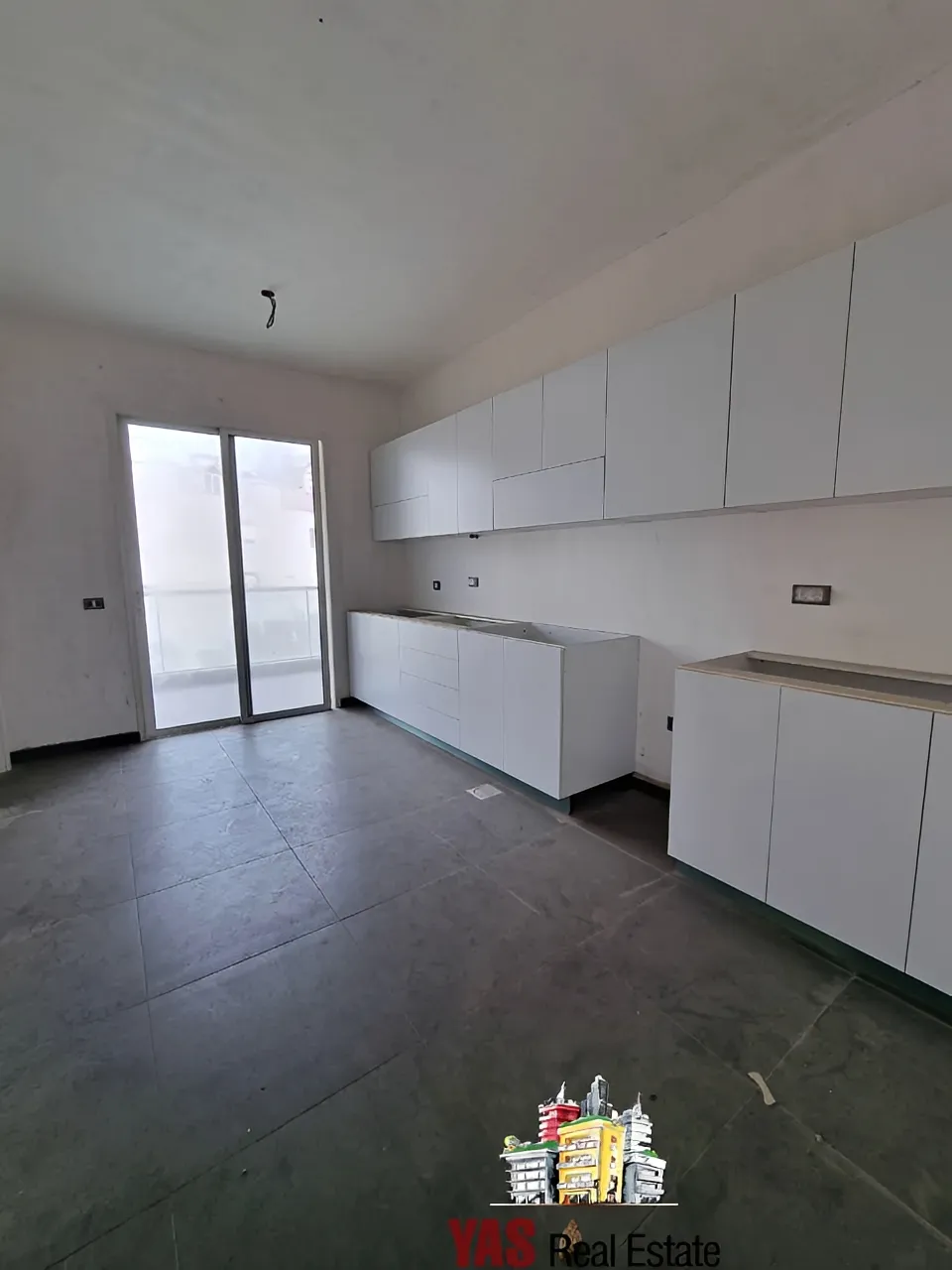 Apartment for Sale in Ain Saadeh